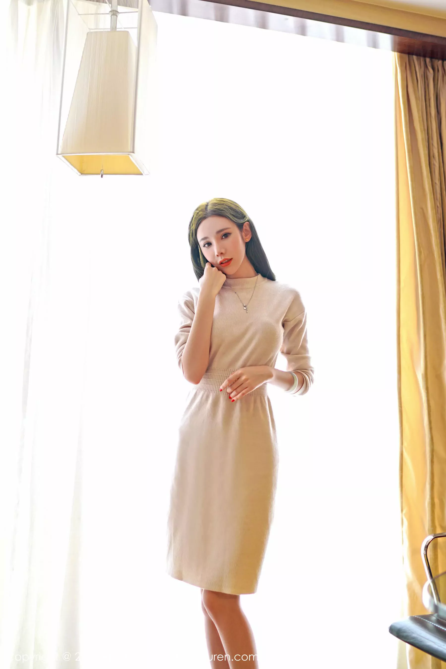 萌琪琪Irene《精致的五官，白皙的皮肤，完美的胸型，修长的美腿》 嗲囡囡 Vol.059高清在线免费欣赏–微密图社-微密图社