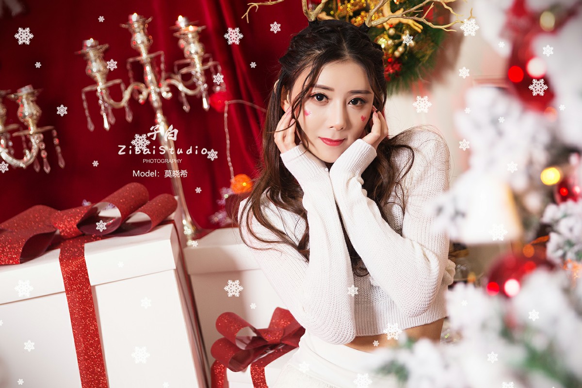 [TouTiao头条女神]2019.12.24 莫晓希 晓希祝圣诞节快乐！-微密图社