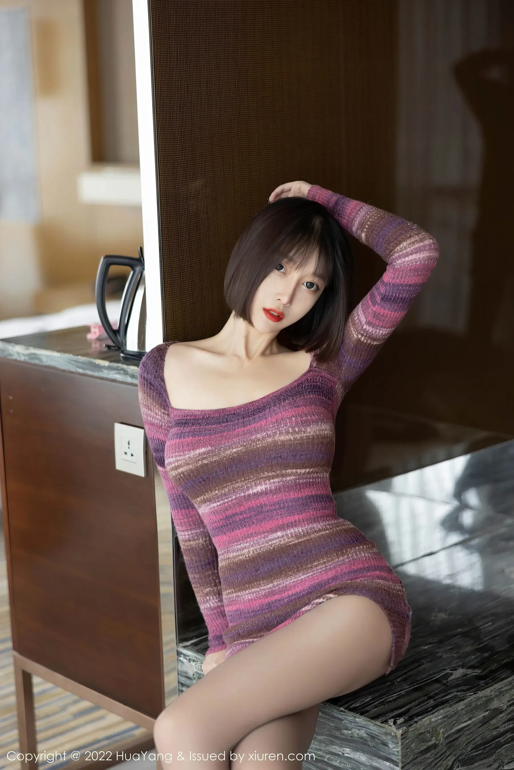 花漾 VOL.487 玥儿玥er 丝袜美腿诱惑写真插图3