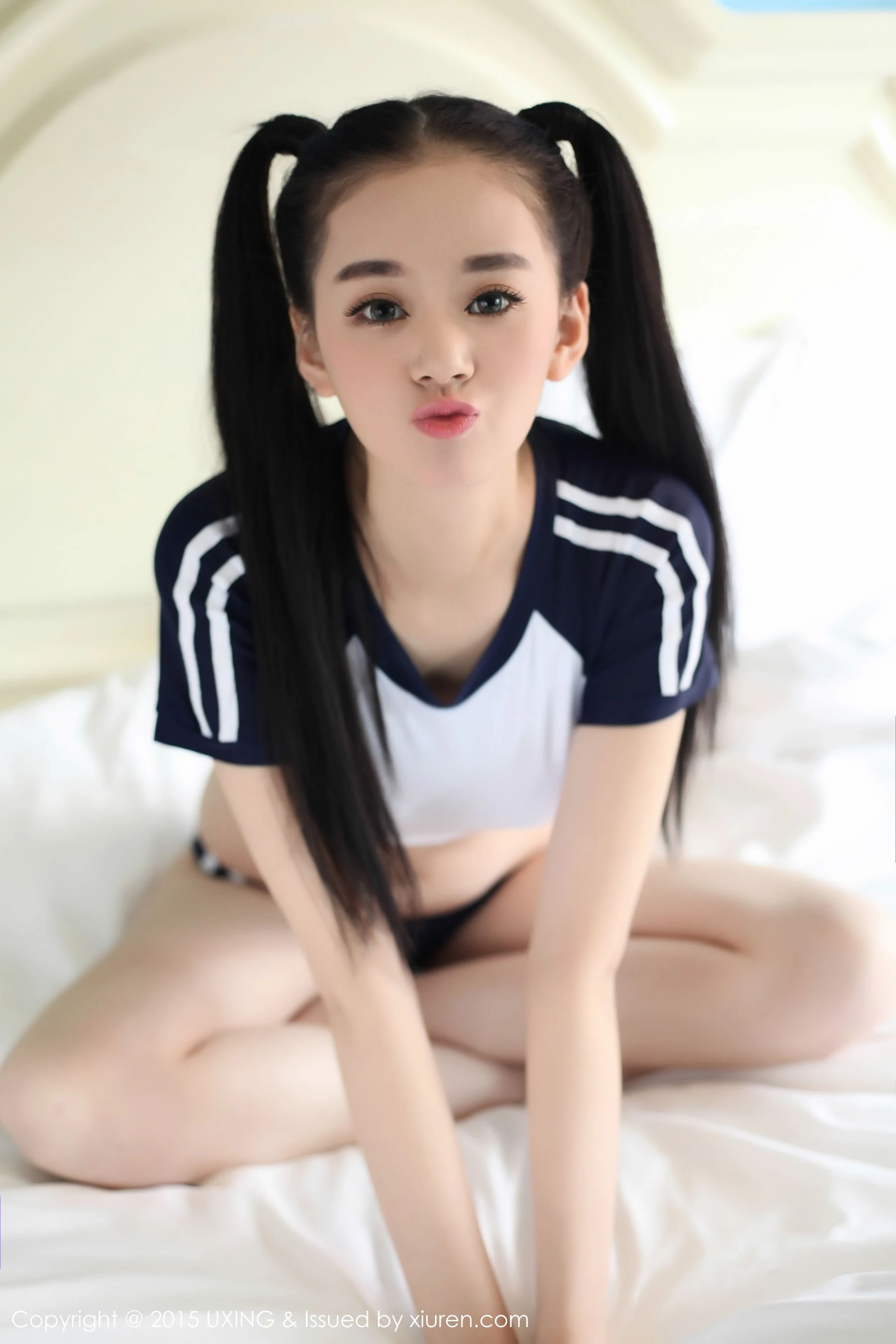 温馨baby – 极品美少女校服系列 UXING优星馆 Vol.027 写真集 [44P]插图2