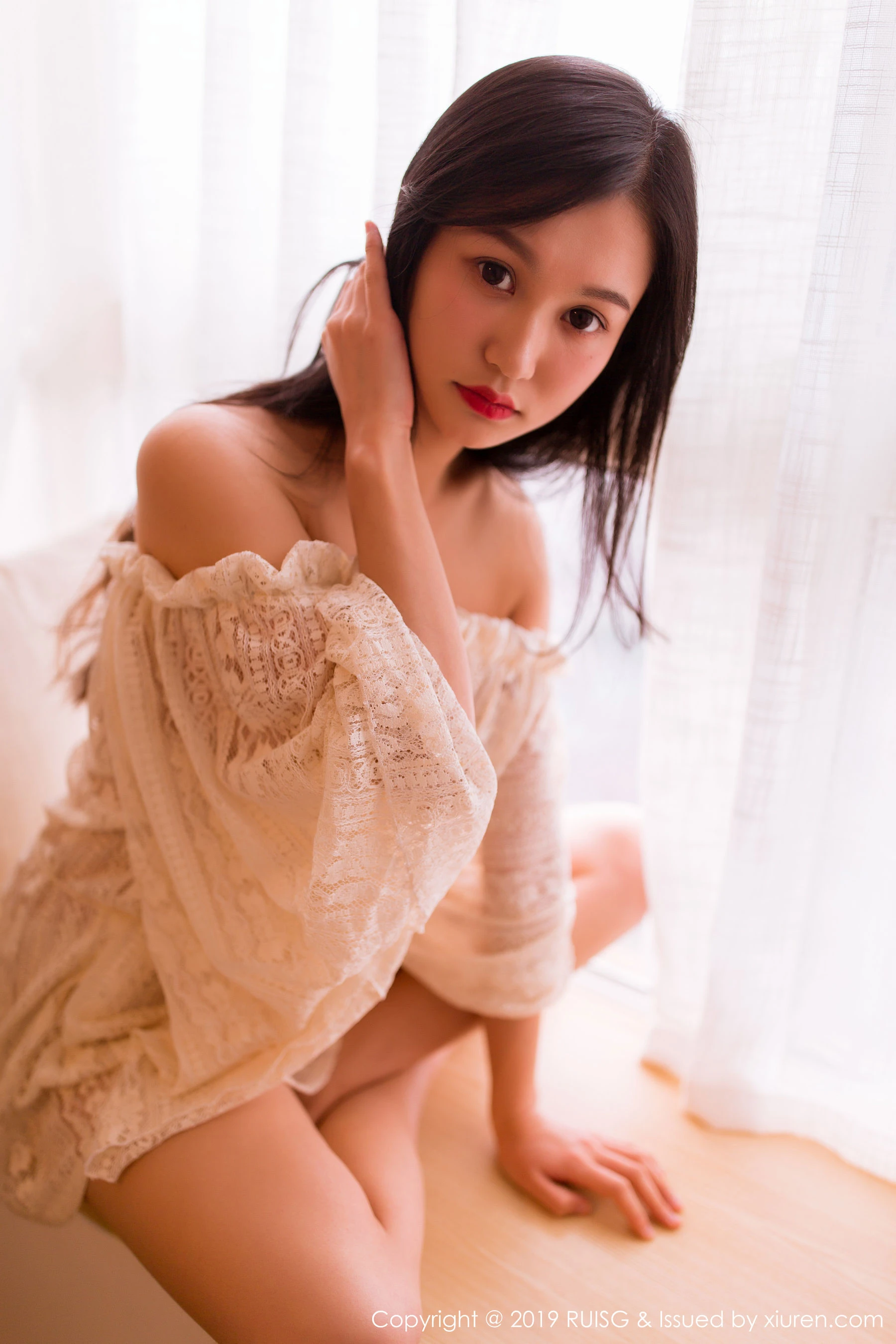 瑞丝馆RUISG Vol.066 深紫Julie [39P]插图3