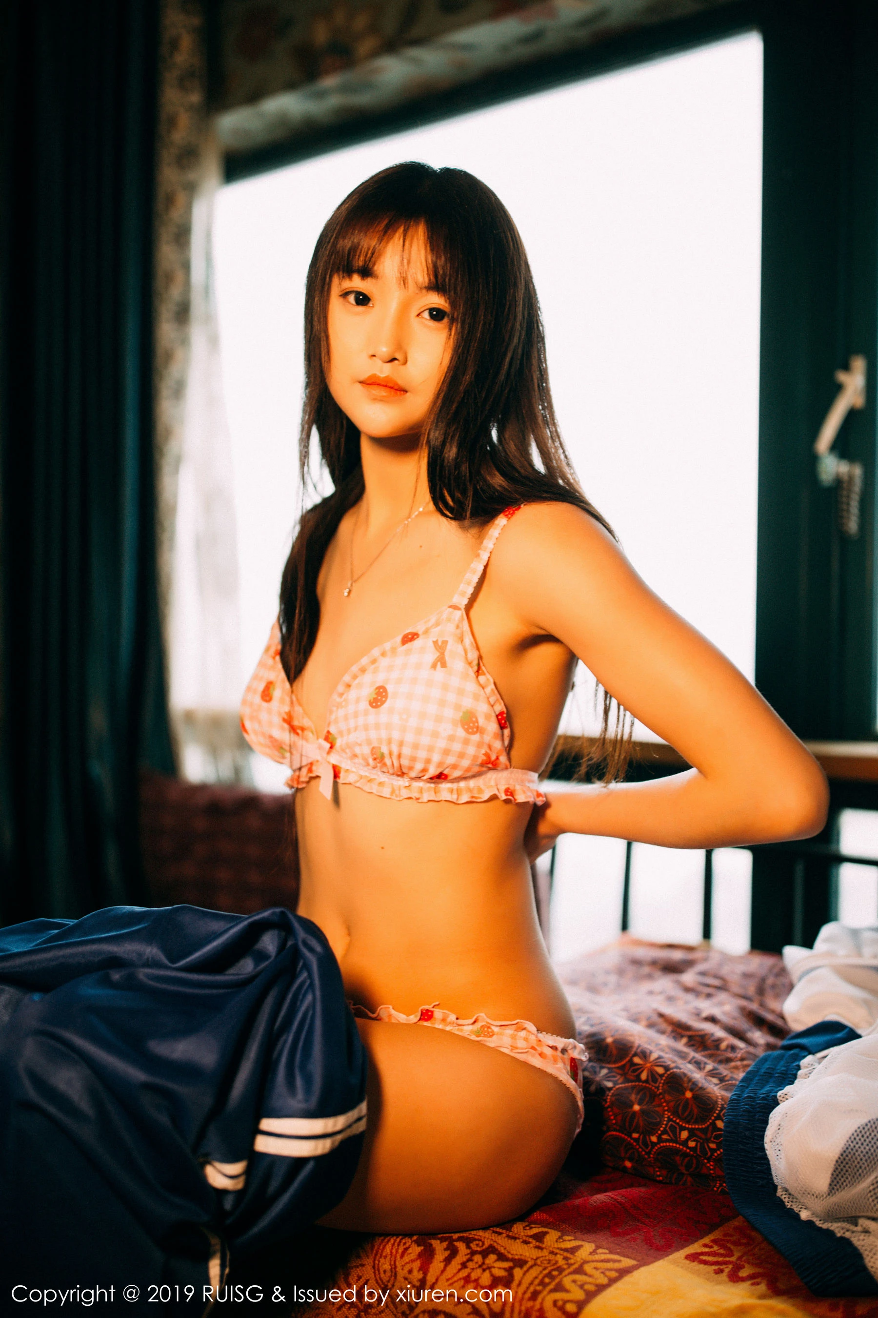 瑞丝馆RUISG Vol.069 圆圆Daphne [50P]插图7