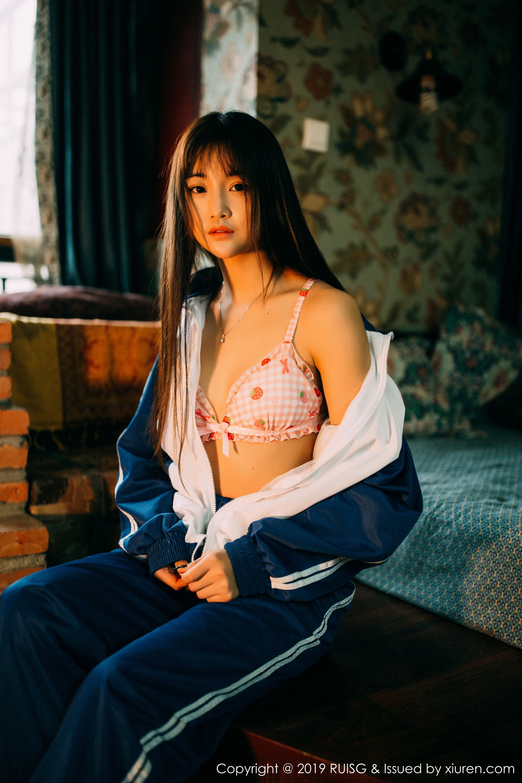 瑞丝馆RUISG Vol.069 圆圆Daphne [50P]插图11