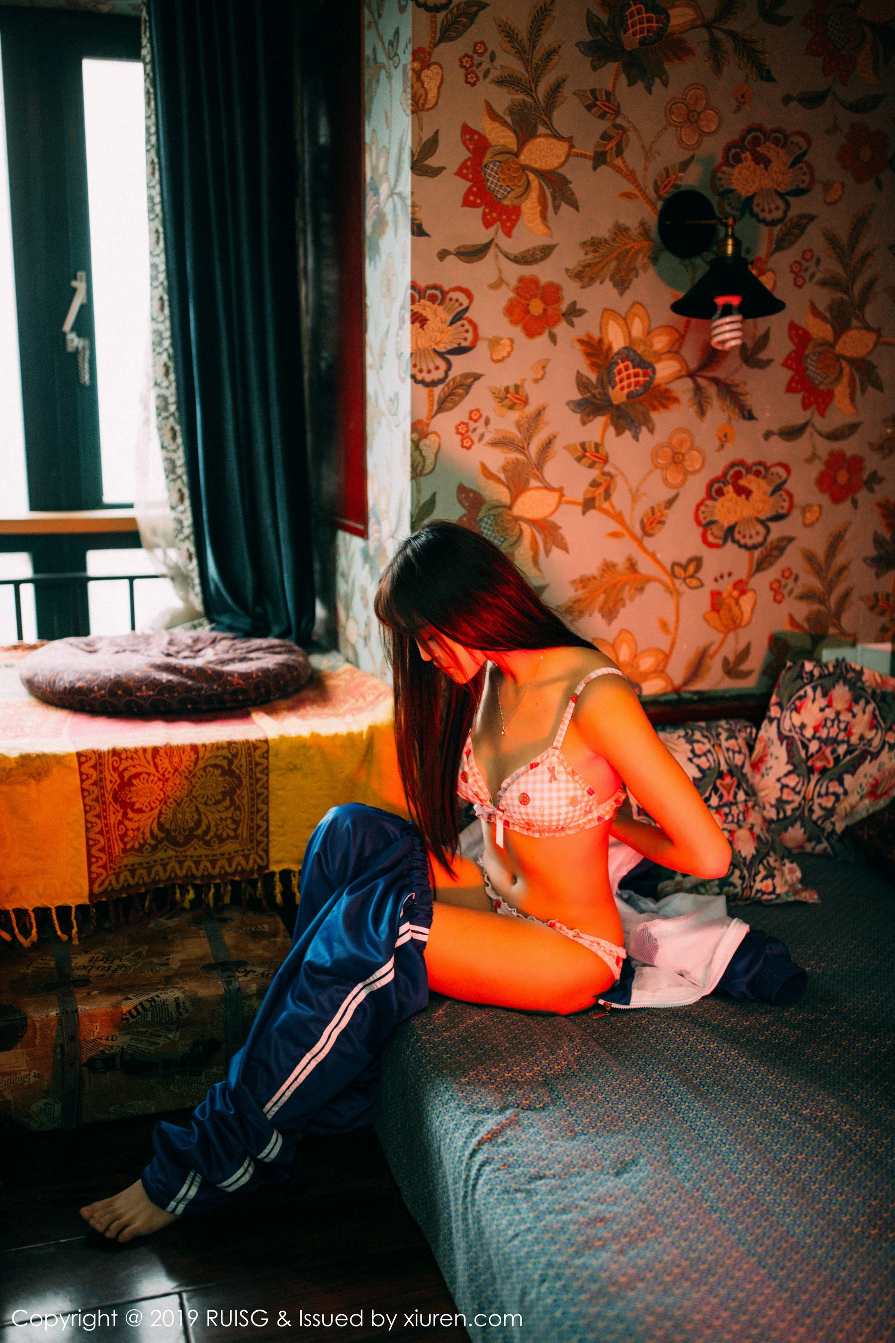瑞丝馆RUISG Vol.069 圆圆Daphne [50P]插图3