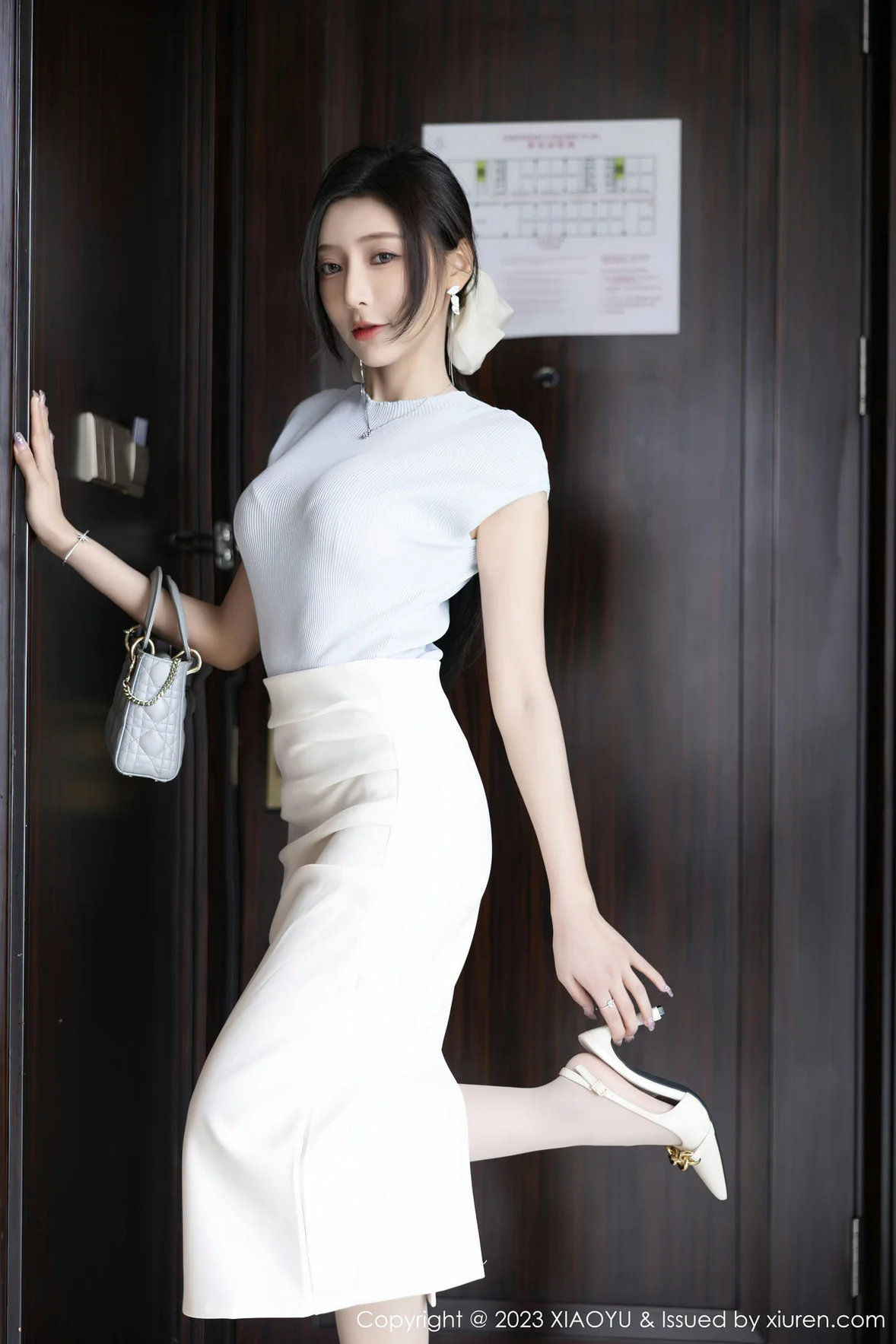XIAOYU 语画界 Vol.1059 王馨瑶yanni 淡粉色内衣性感写真 [85P]高清在线免费欣赏–微密图社-微密图社