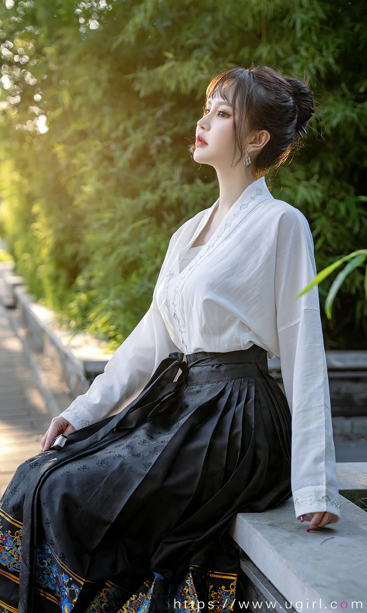 UGirls 爱尤物 No.2674 青树 节日主题写真 [35P]插图6