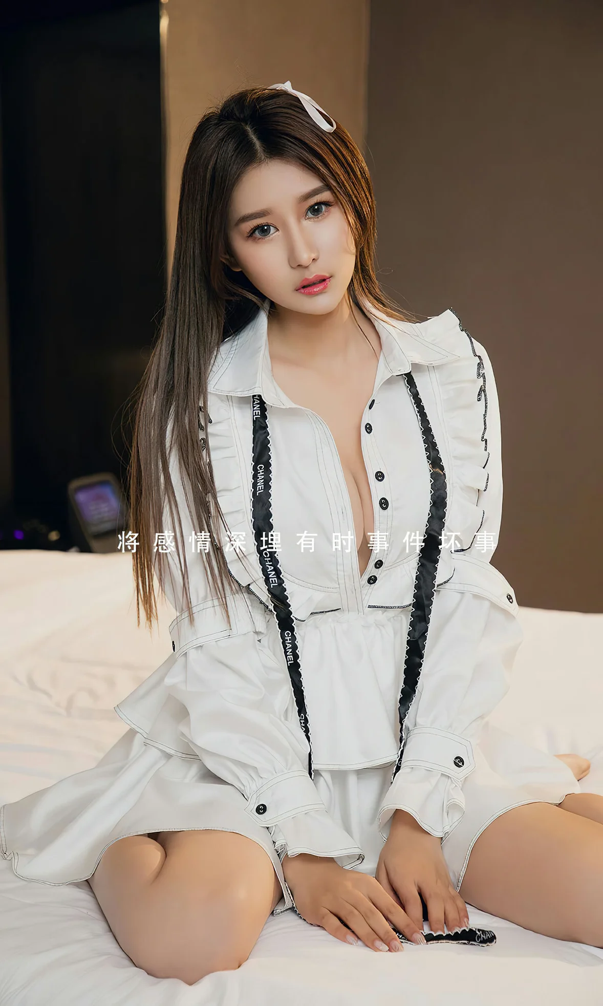 UGirls 爱尤物 No.2599 欣怡 慢慢的爱 [35P]插图1