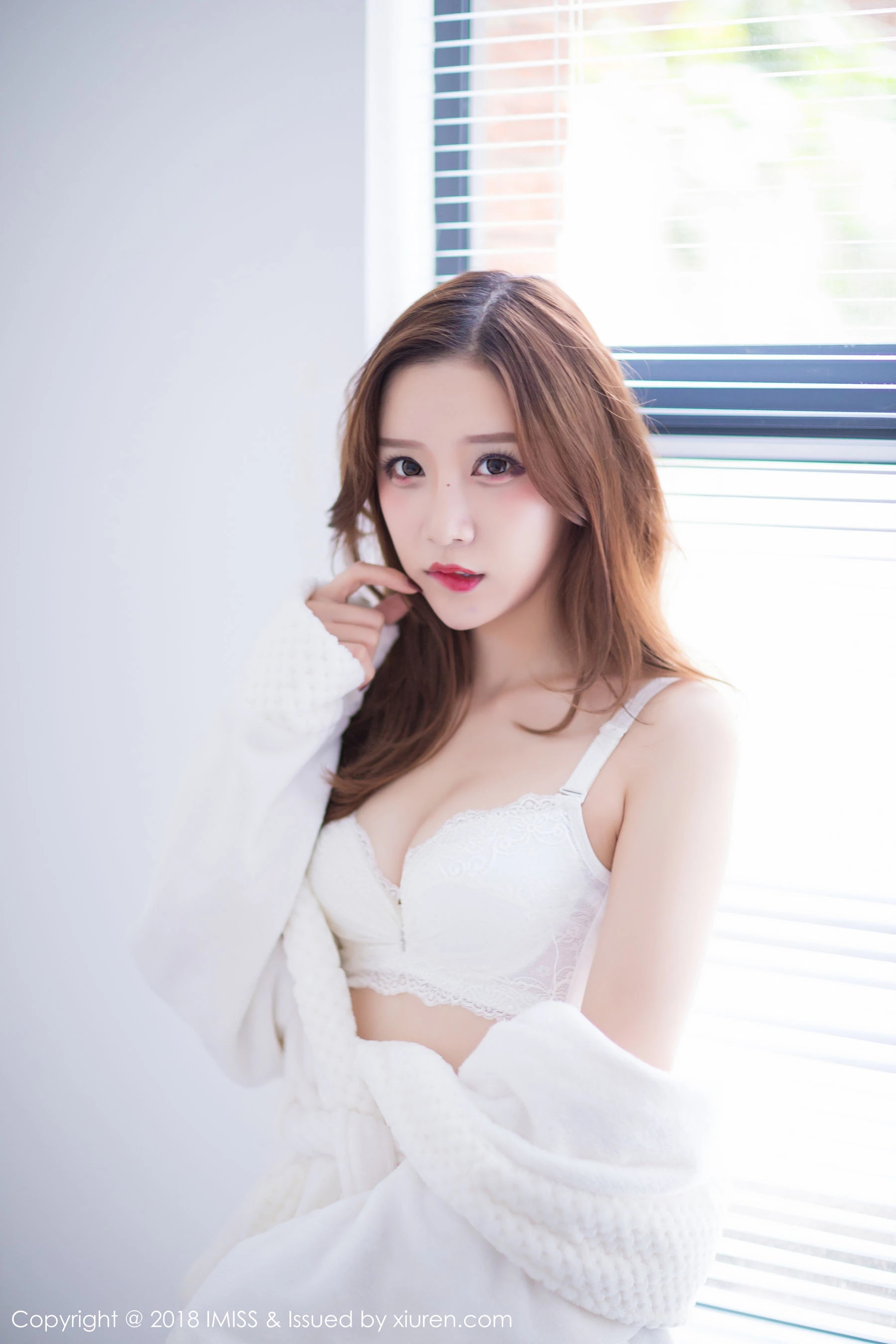 模特小琳《甜美新人》 爱蜜社IMiss Vol.233高清在线免费欣赏–微密图社-微密图社