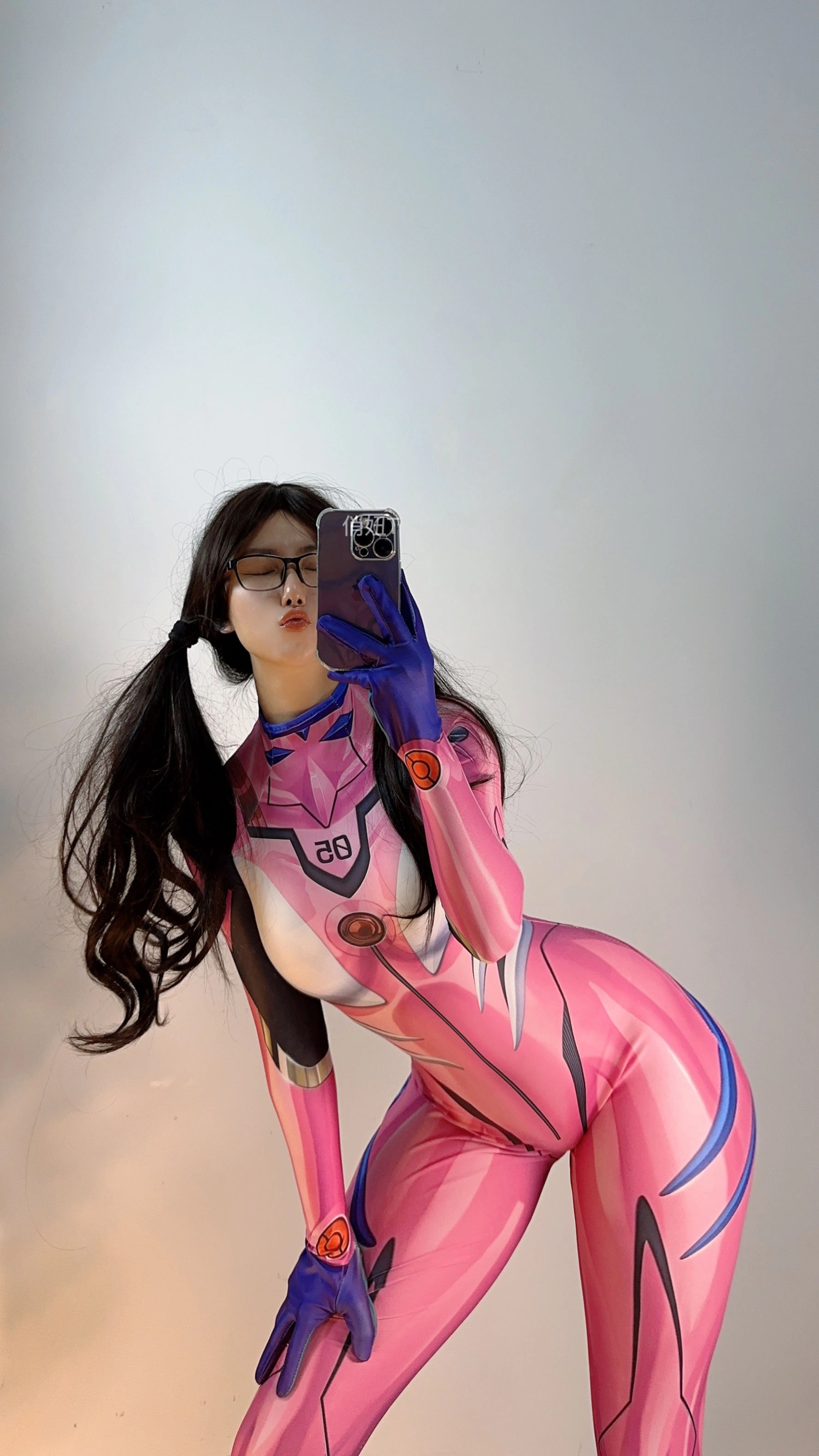 俏妞qiaoniuTT – 紧身连体插图5