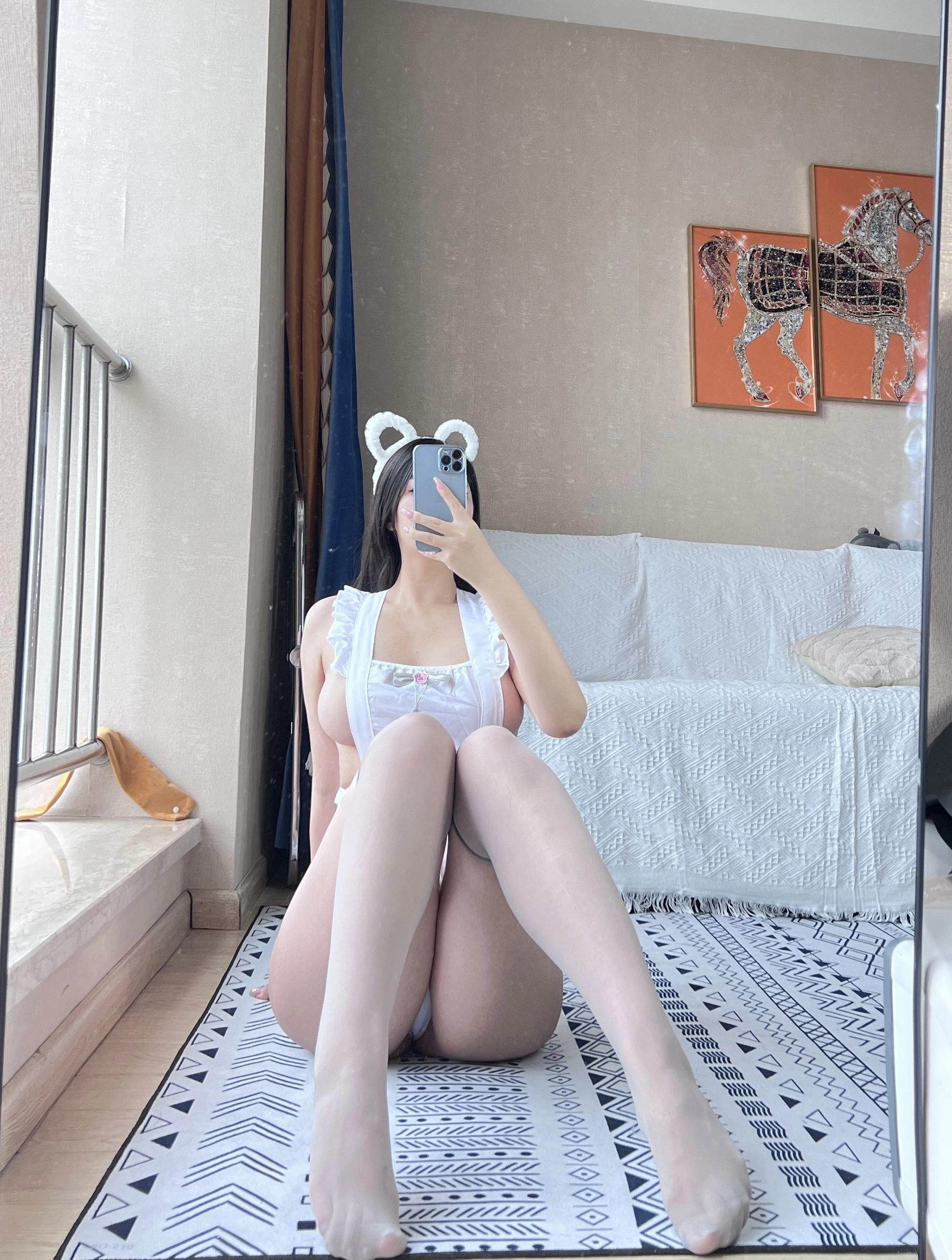 120斤的小王同学 – 居家女仆插图1