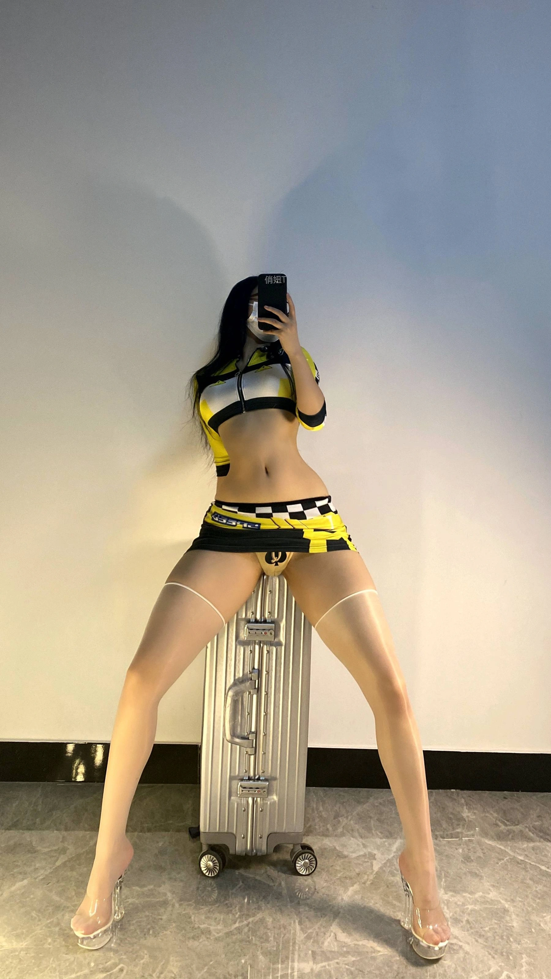 俏妞qiaoniuTT – 飙车选手插图2