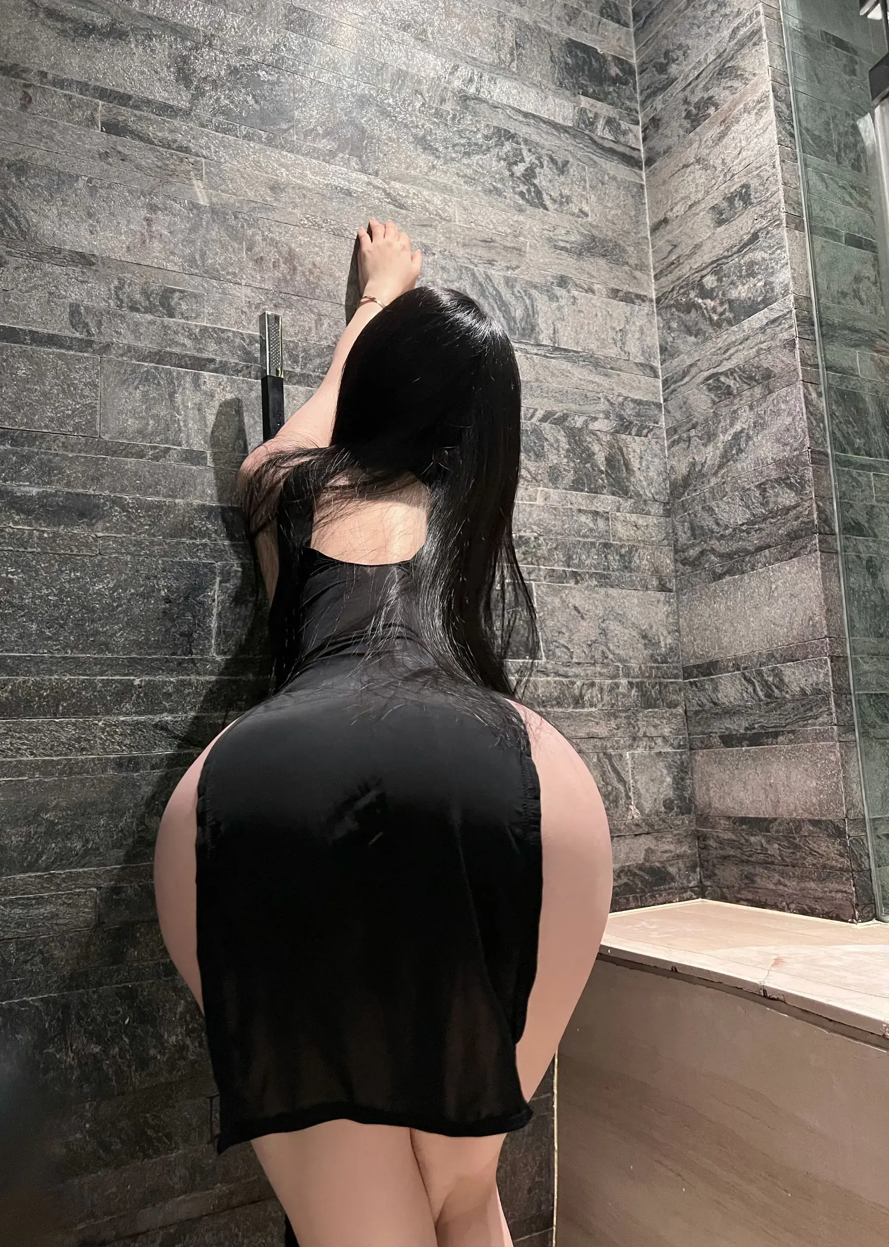美臀女神左公子666 – 遮不住的美臀插图4