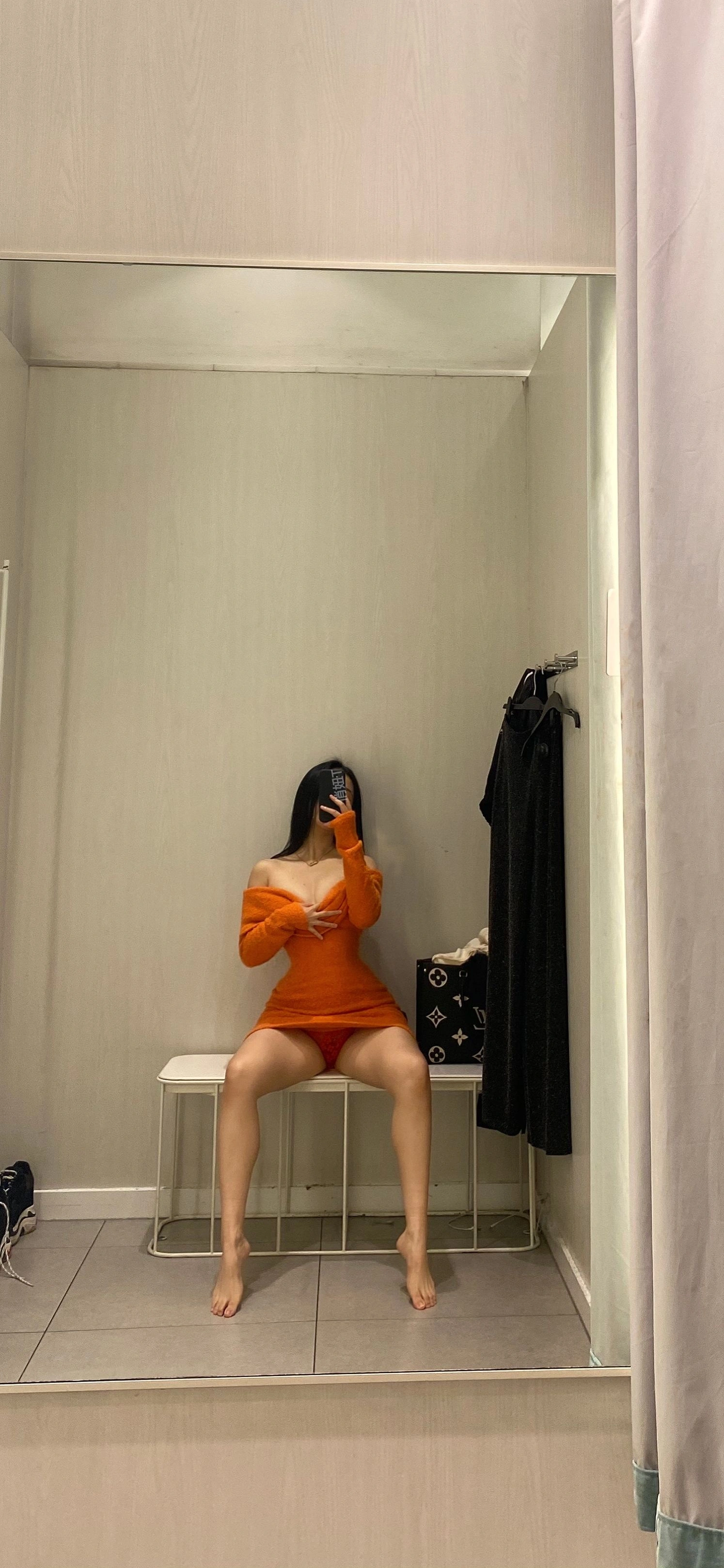 俏妞qiaoniuTT – 试衣间2.0插图3