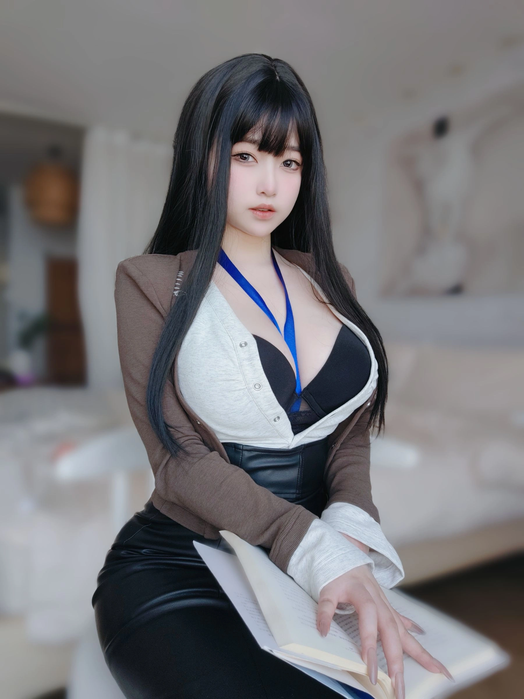 女主K – 上司的秘密插图1