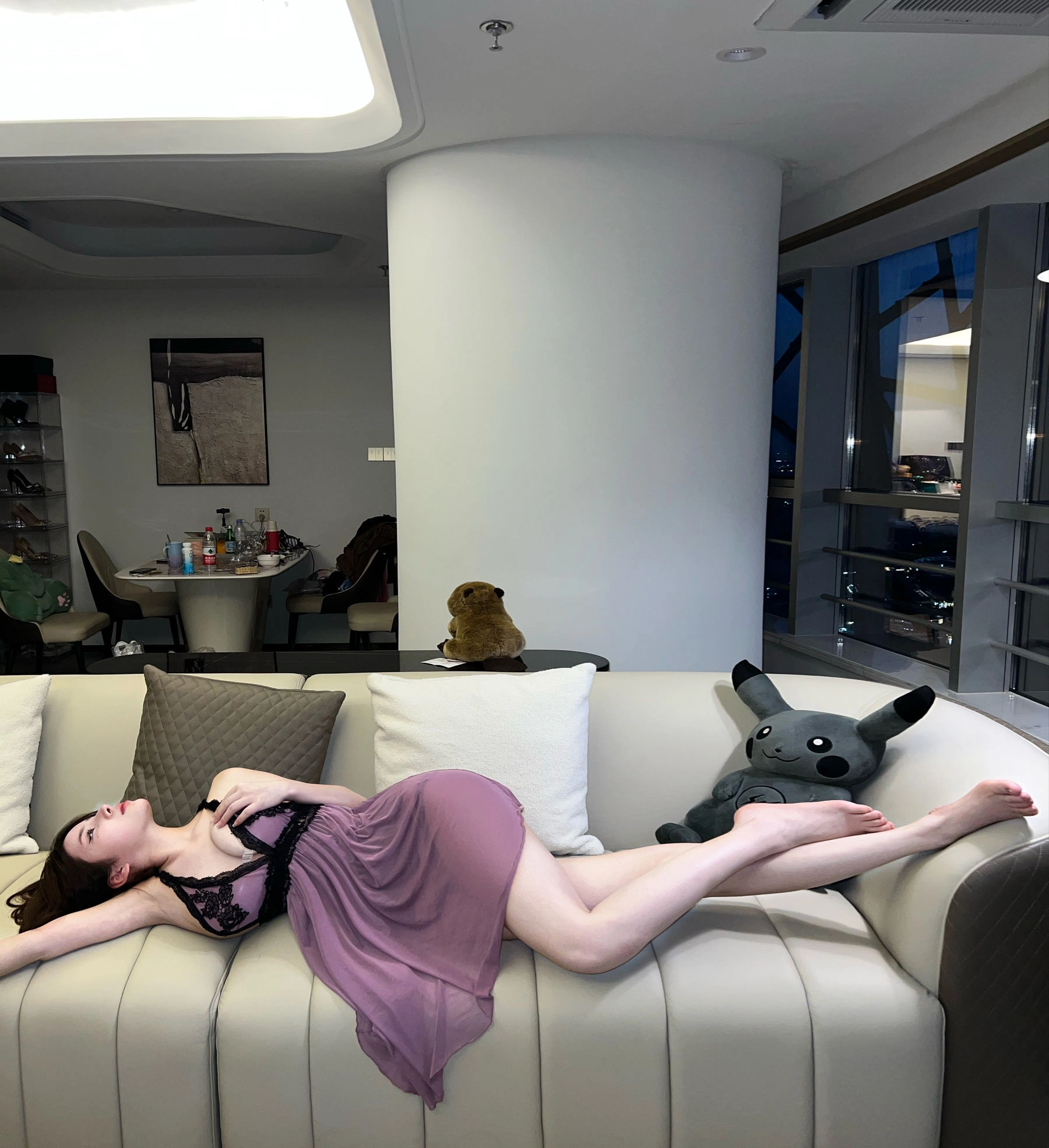 奔跑的晶骡儿 – 紫色睡衣插图4
