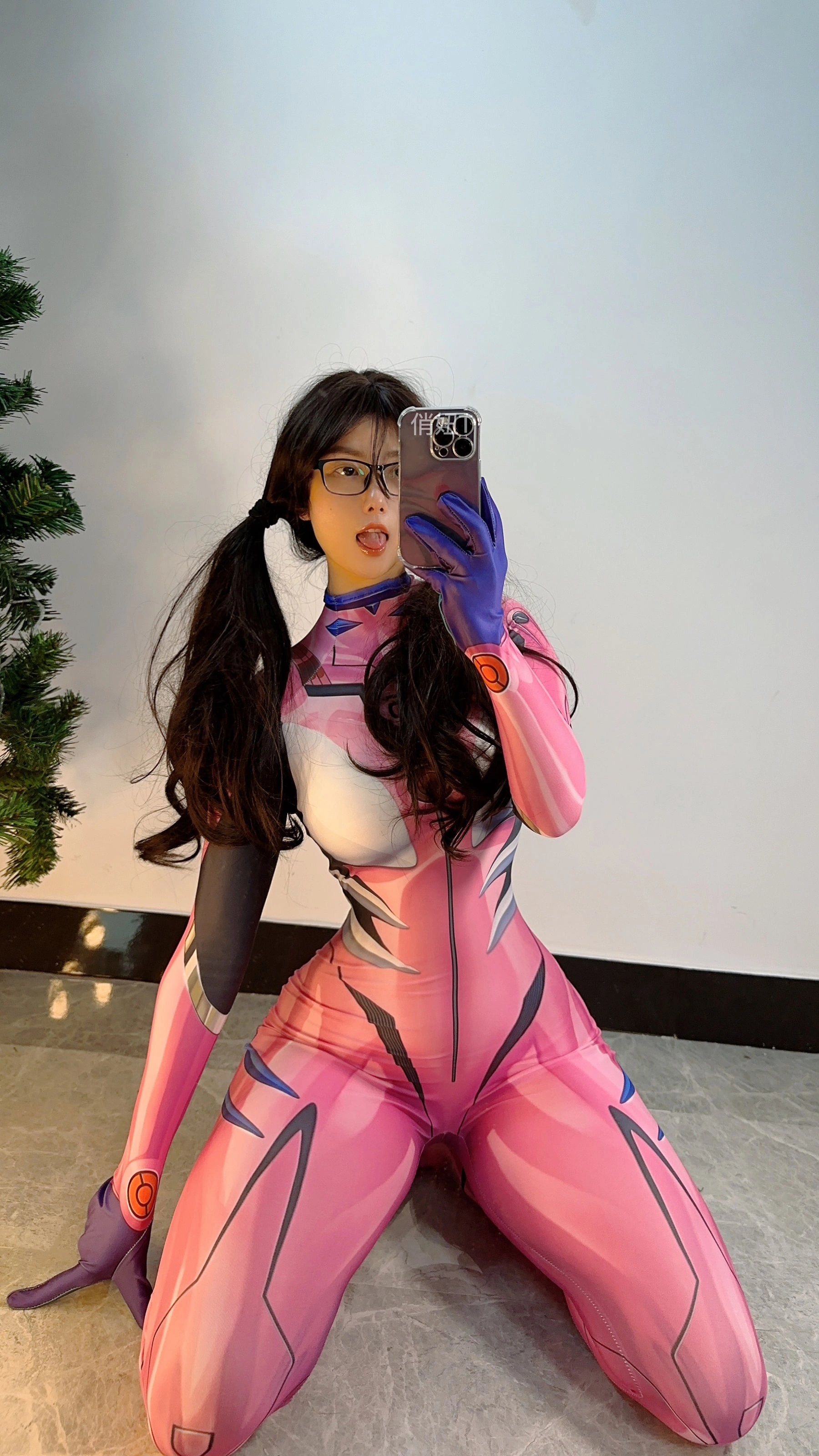 俏妞qiaoniuTT – 紧身连体插图3