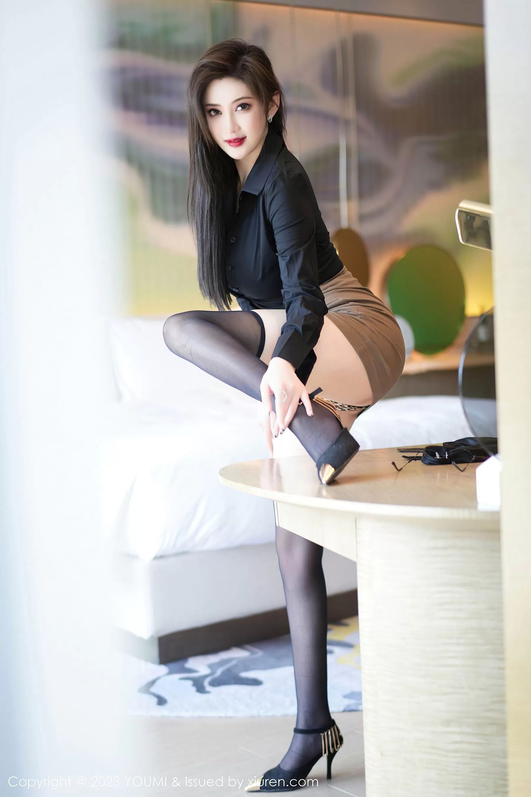 尤蜜荟 VOL.968 Carol周妍希 短裙黑丝 [83P]插图7
