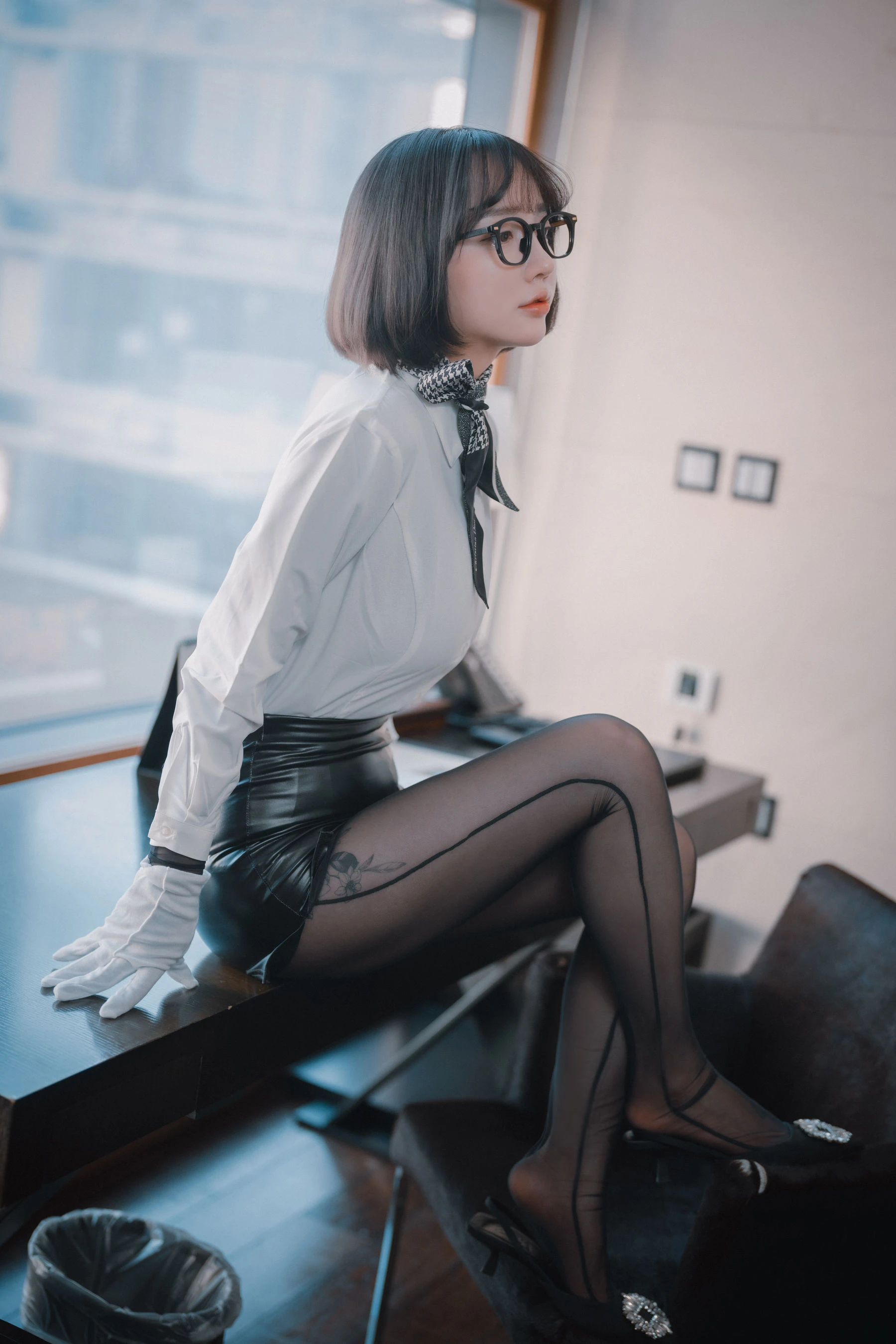 [DJAWA] Yeeun – Naughty Supervisor + SP.Ver插图1