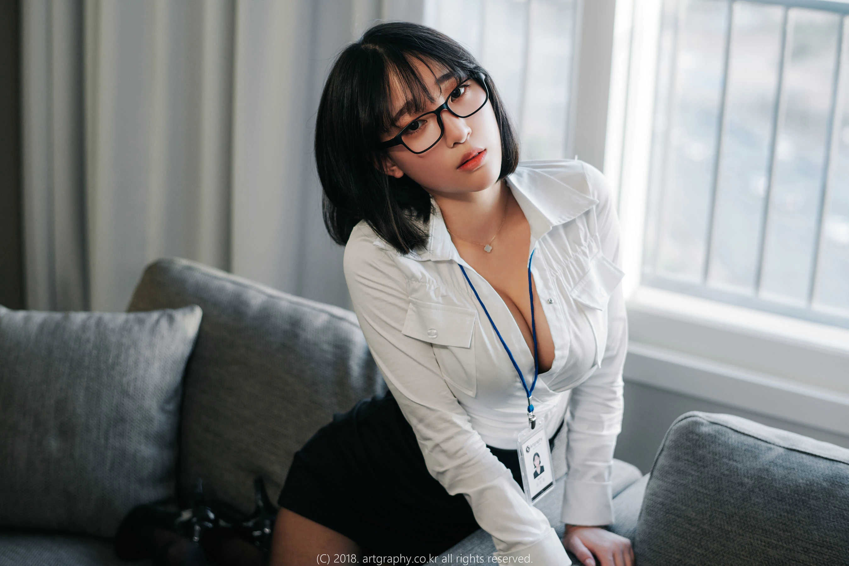 [ARTGRAVIA] VOL.042 姜仁卿 – 黑丝制服+女仆诱惑插图3