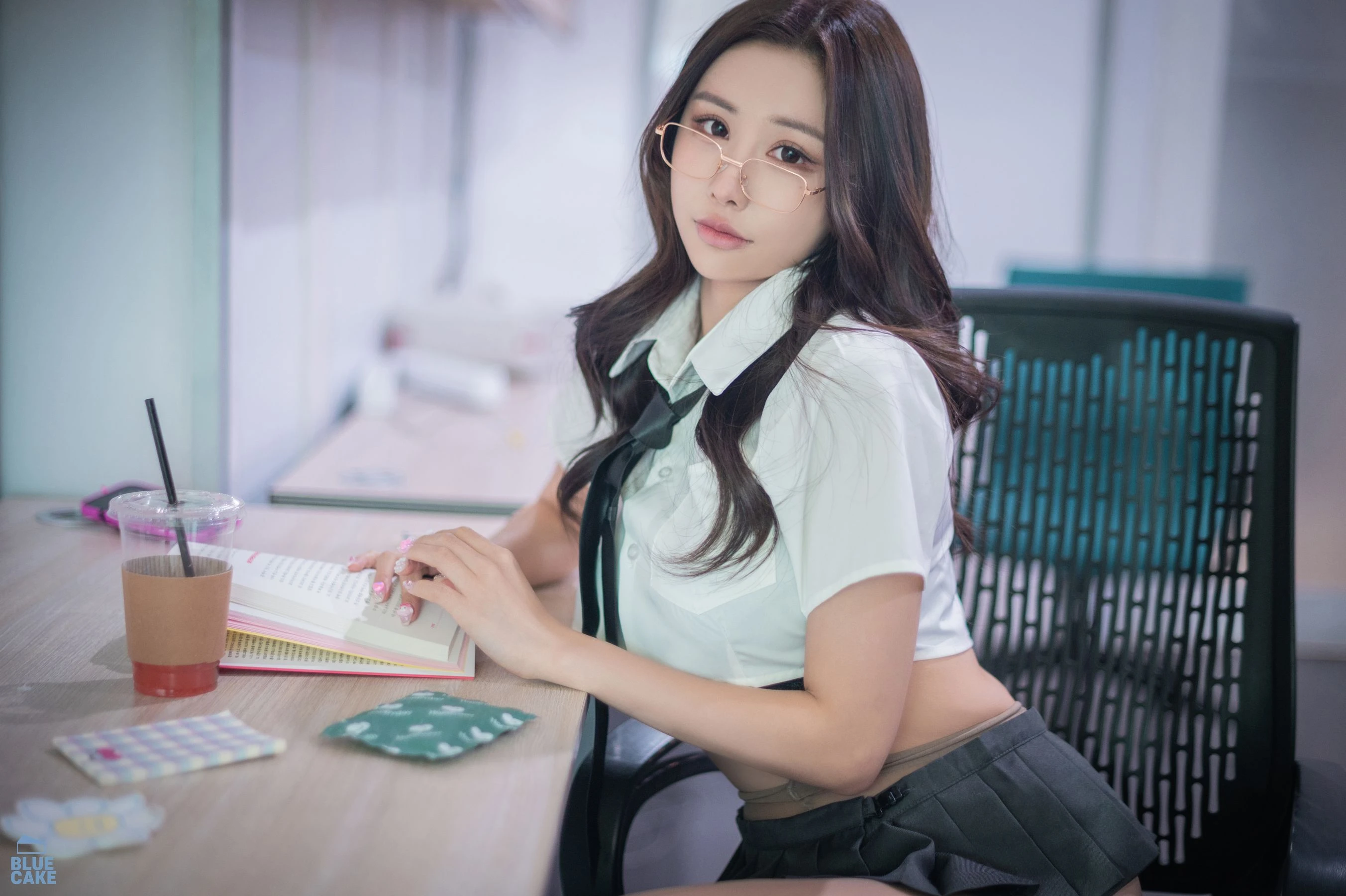 [BLUECAKE] YeonYu Study Harder插图1