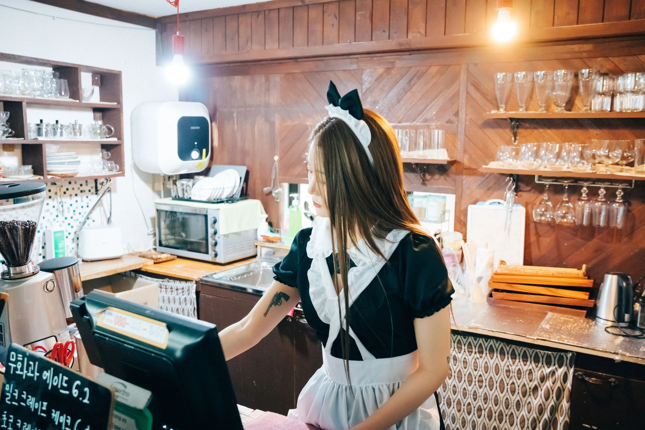 [LOOZY] Bomi – Maid cafe插图3
