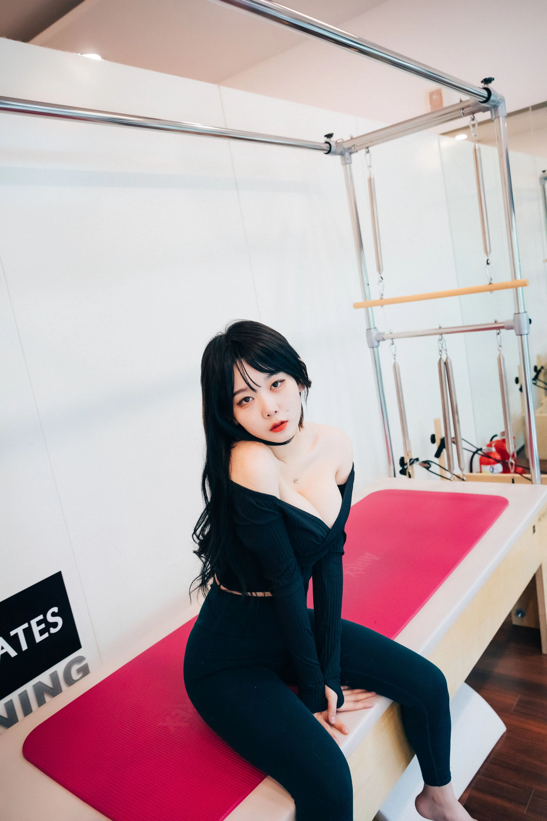 [LOOZY] Zia – Pilates instructor高清在线免费欣赏–微密图社-微密图社