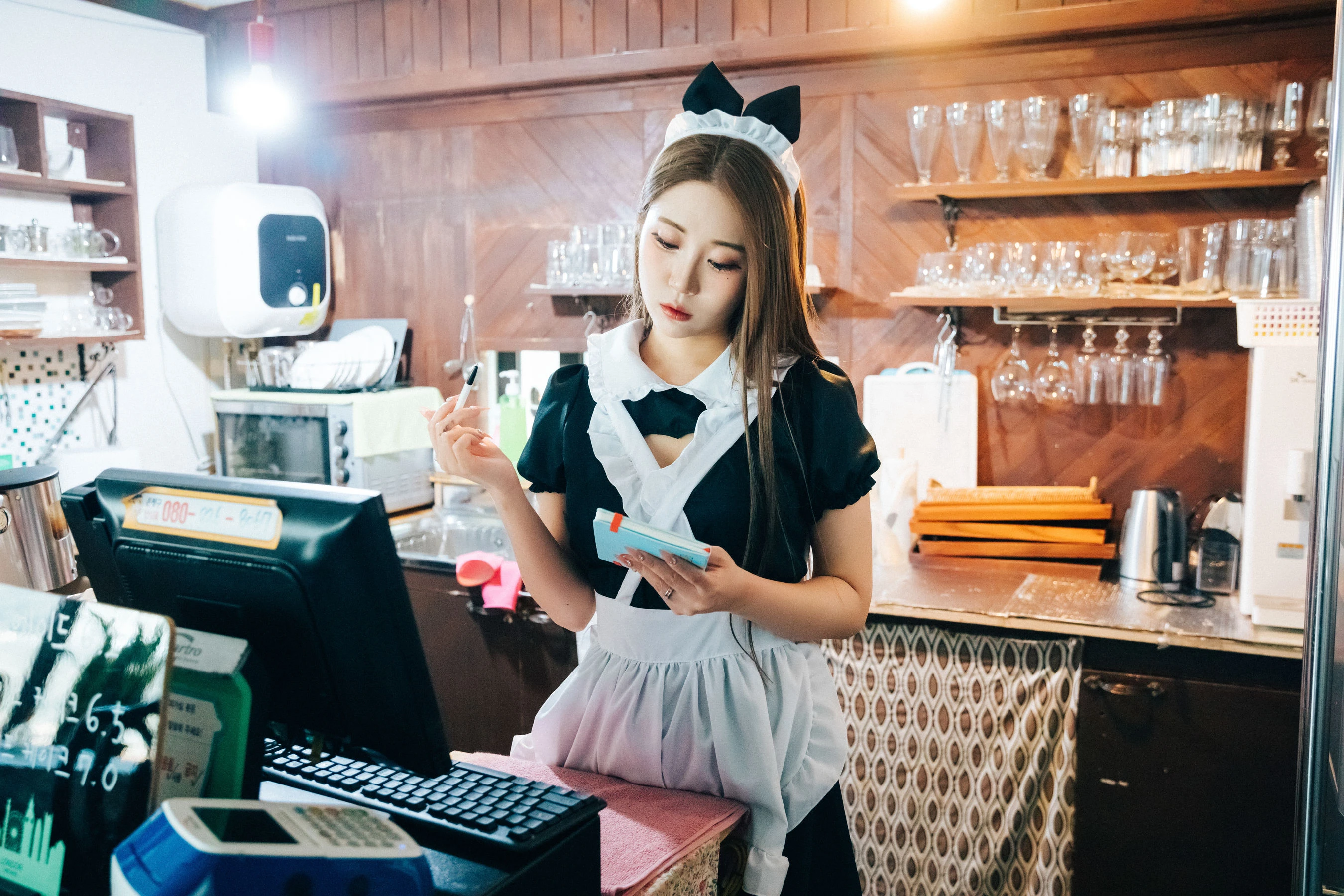 [LOOZY] Bomi – Maid cafe插图2