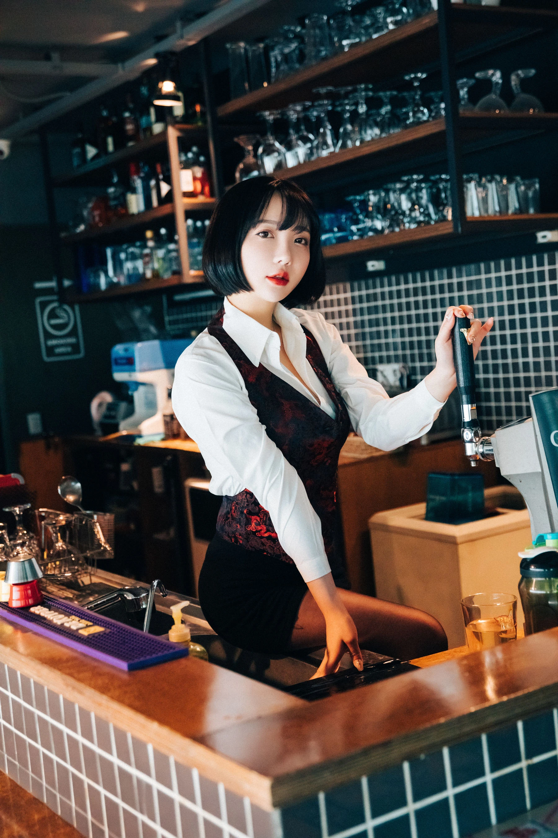 [LOOZY] Yeeun – Tainted Love Bar + S.Ver插图1