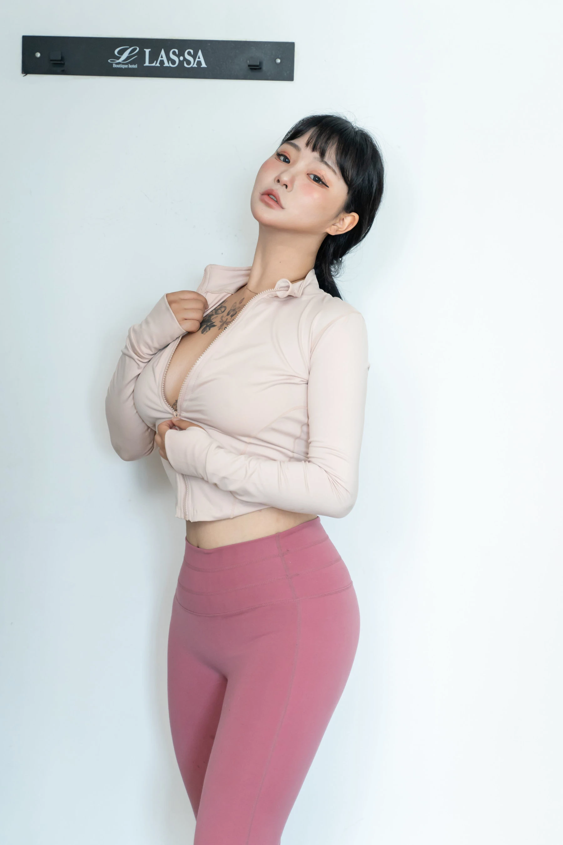 saintphotolife Boyeon – Nude Leggings插图7