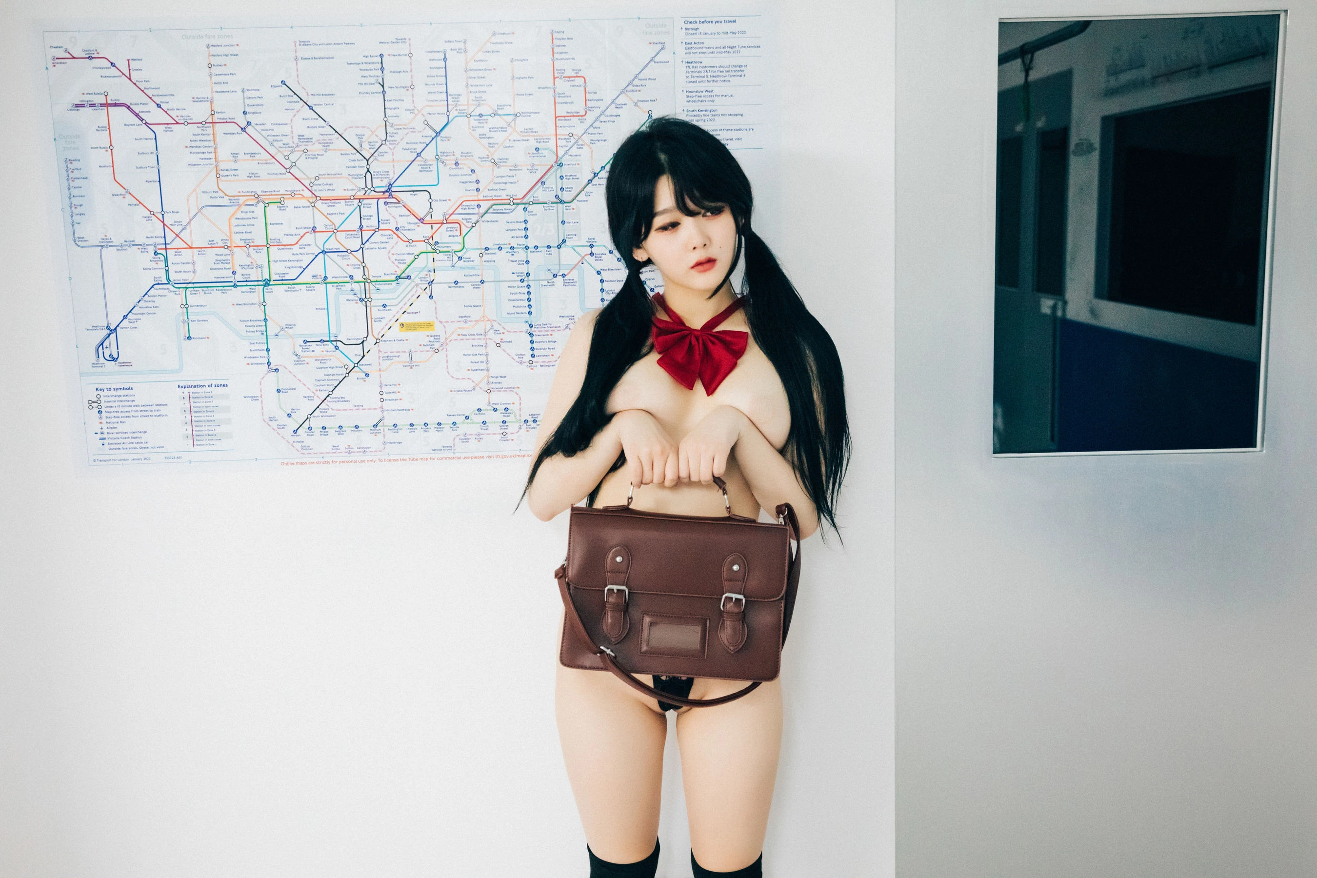 [LOOZY] Zia – Subway插图1
