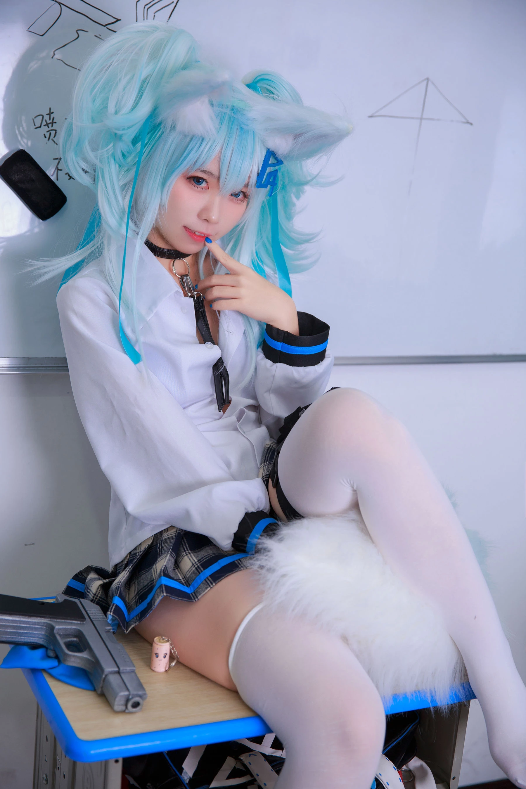 动漫博主G44不会受伤 – 少女前线 PA15校服插图5