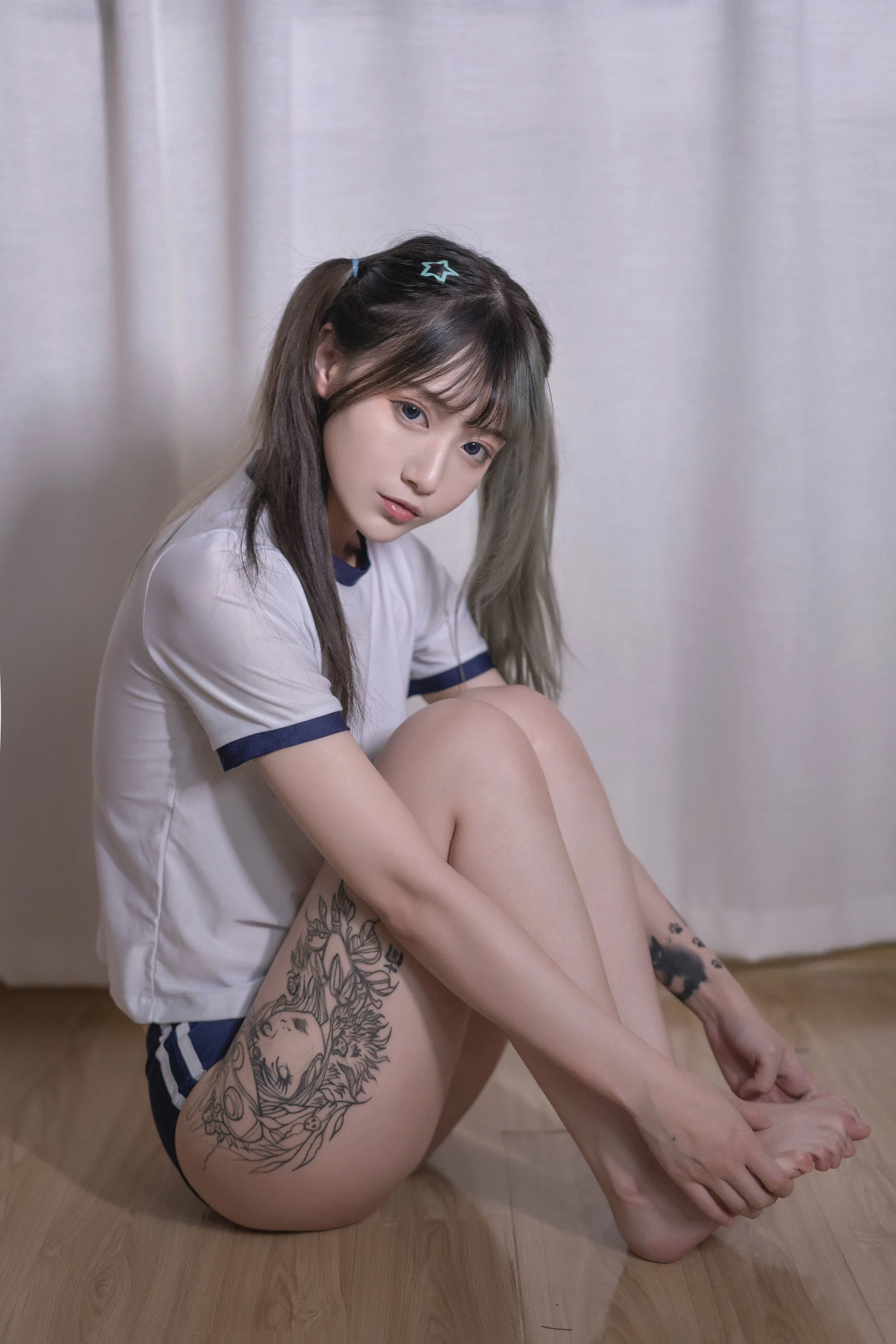 动漫博主铁板烧鬼舞w – 体操服插图2