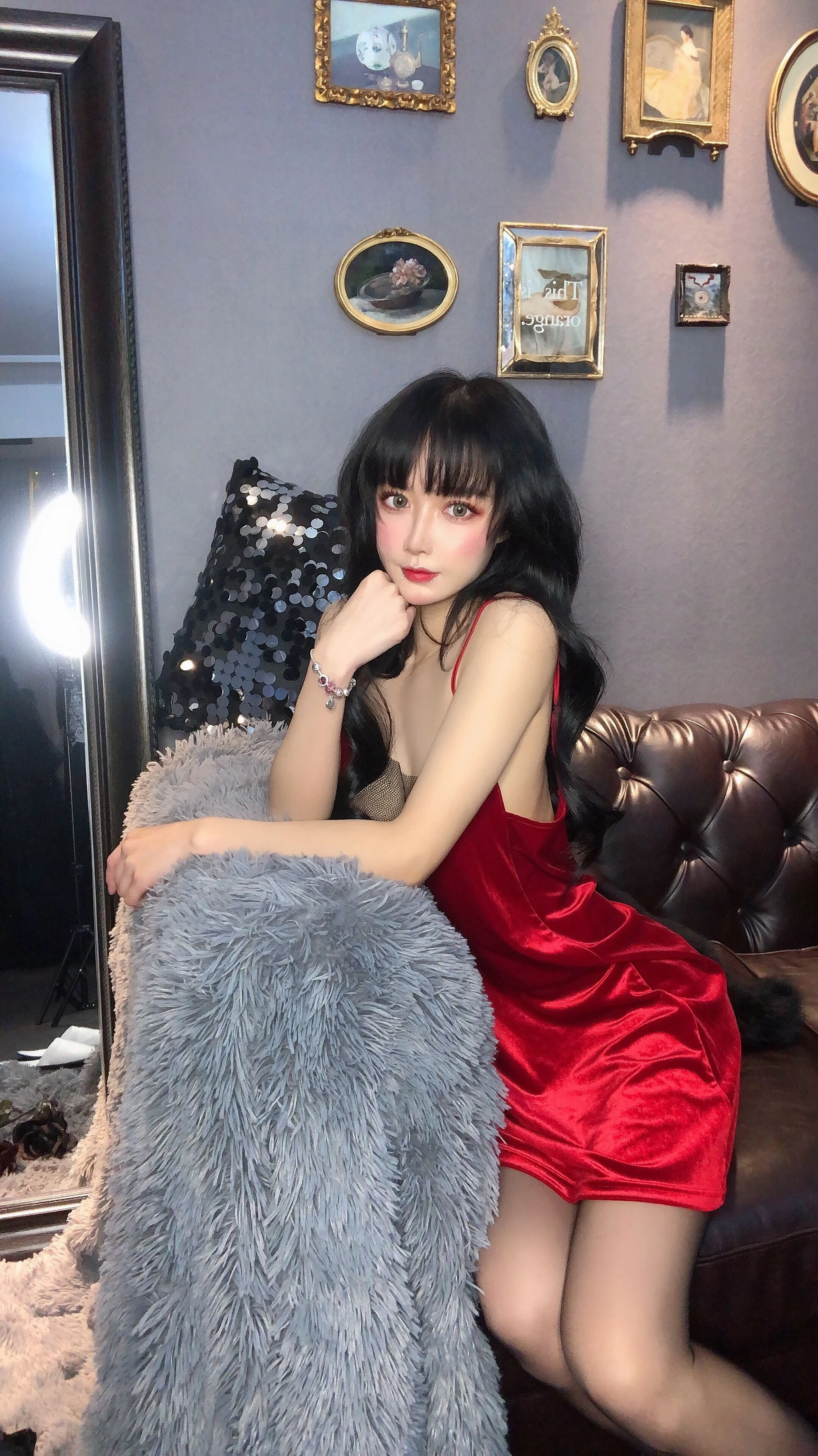 动漫博主阿包也是兔娘 – 红丝绒睡衣插图7