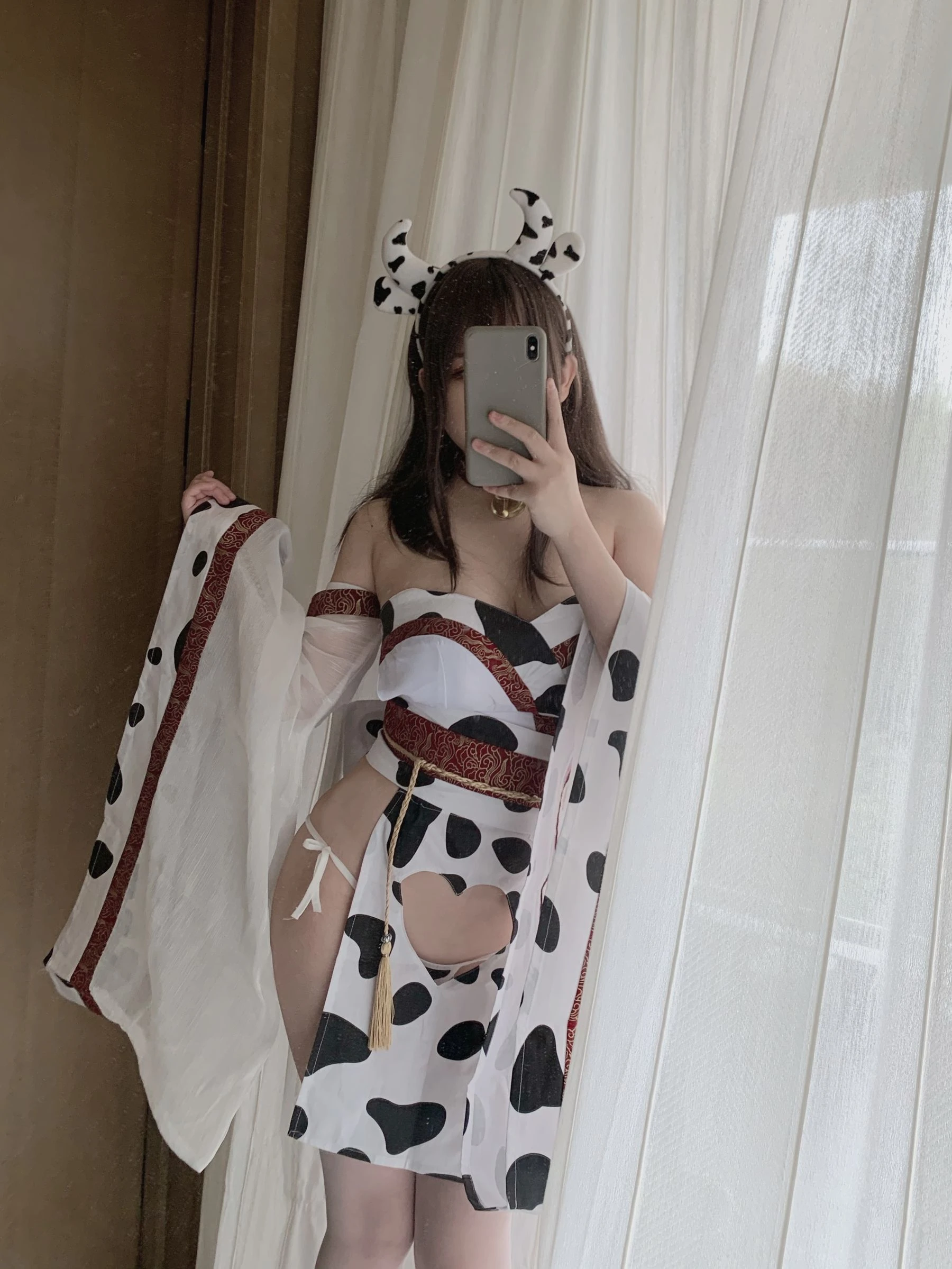 蜜桃少女是依酱呀 – 牛牛和服插图6