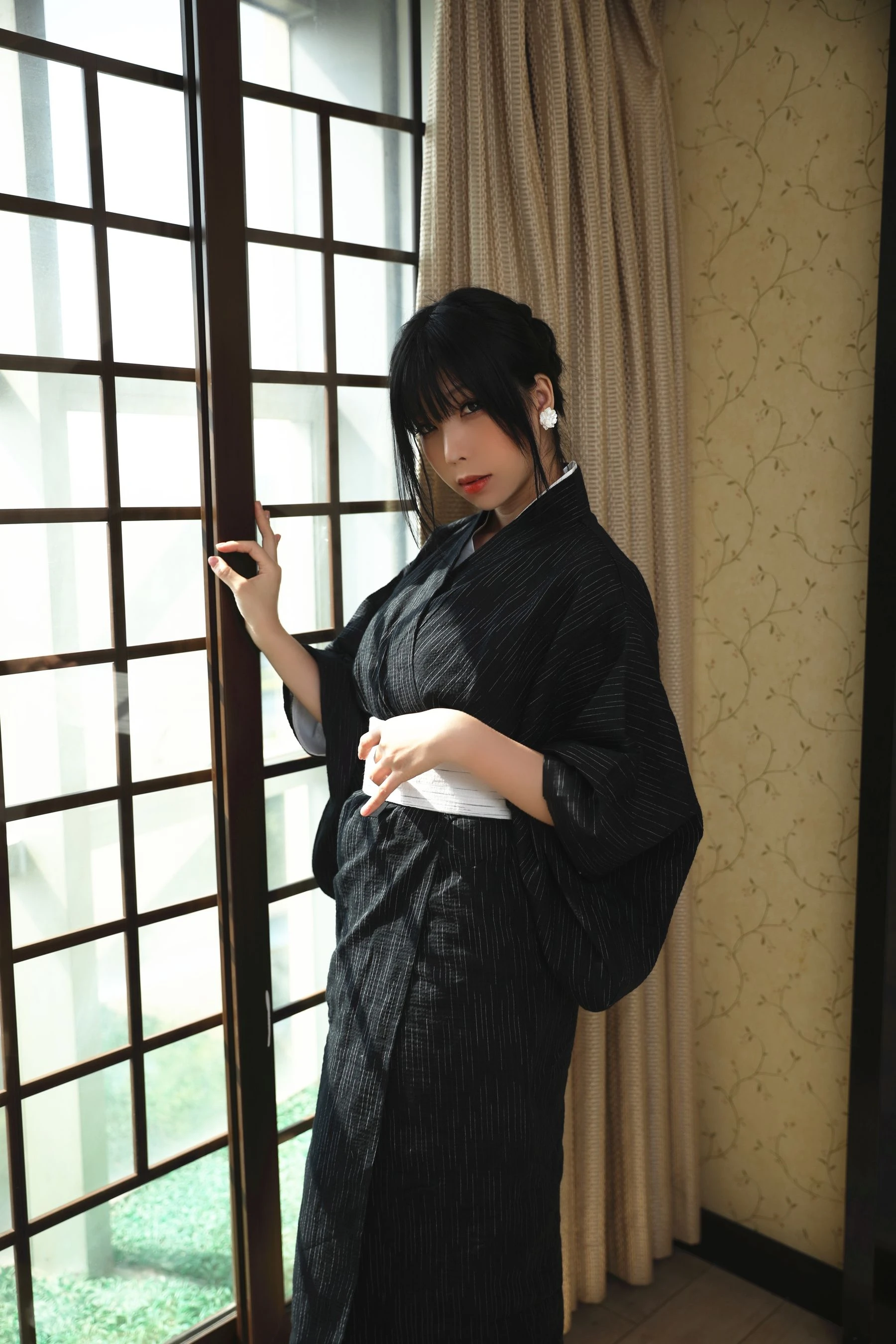 二次元巨乳美女鹿野希 – 未亡人插图1