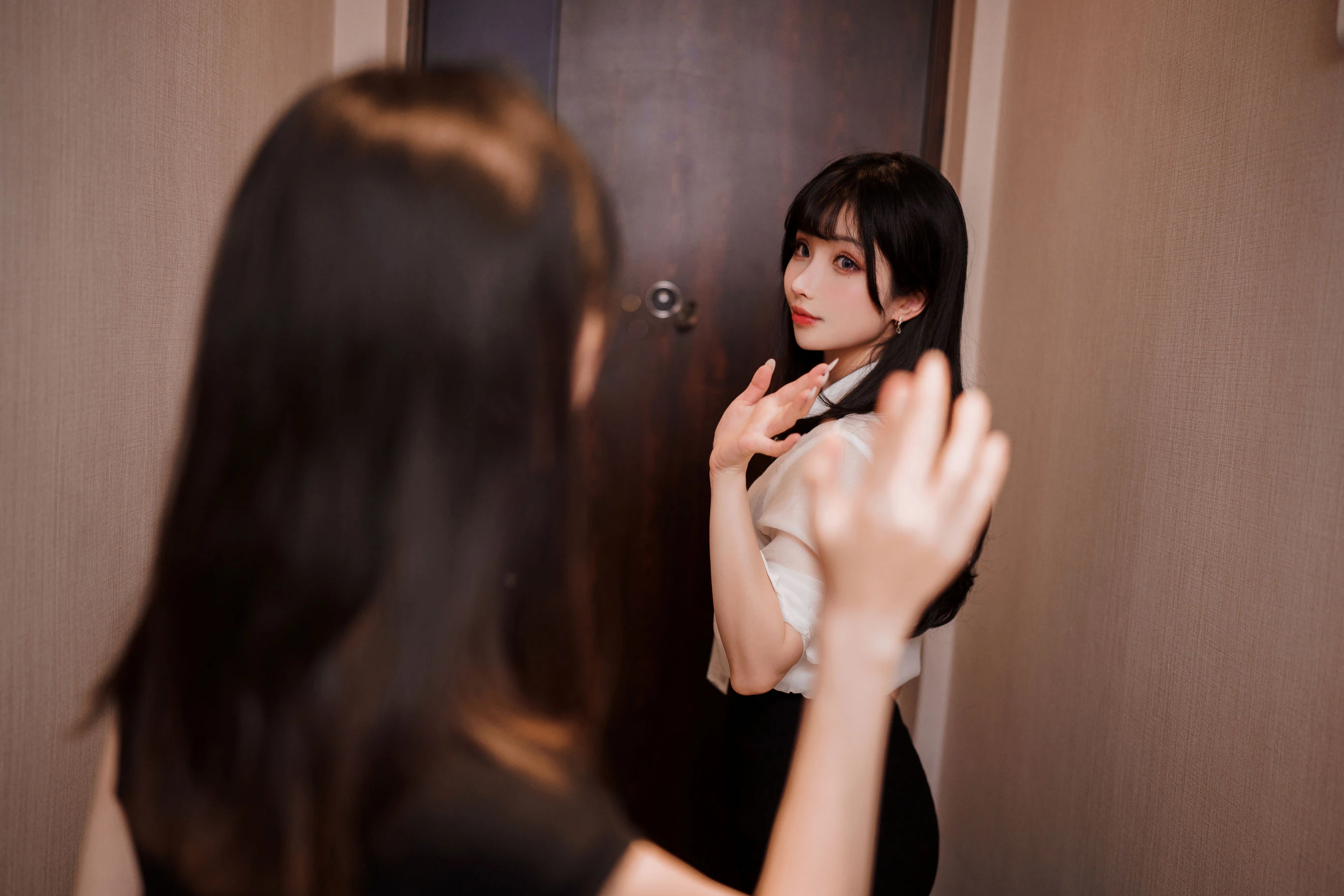 rioko凉凉子(肉扣热热子)&面饼仙儿 – OL百合 [50P]插图6