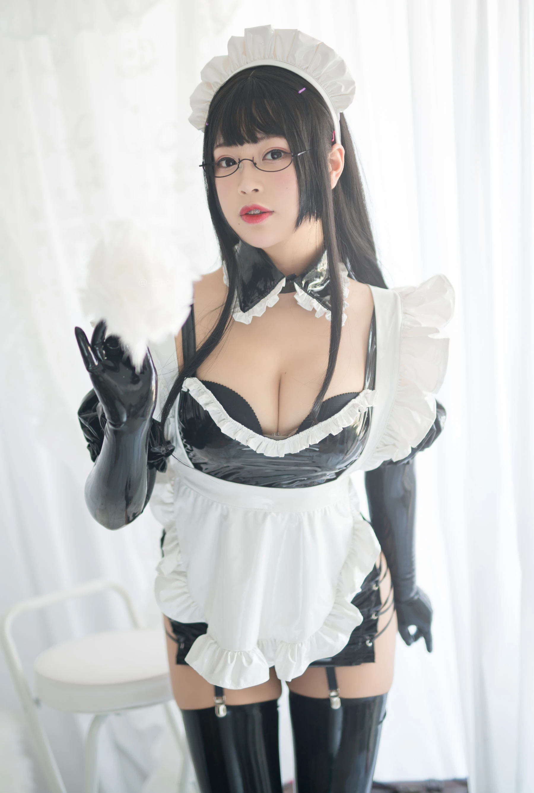 萌系小姐姐-白烨- 傲娇黑胶女仆 [63P]插图3