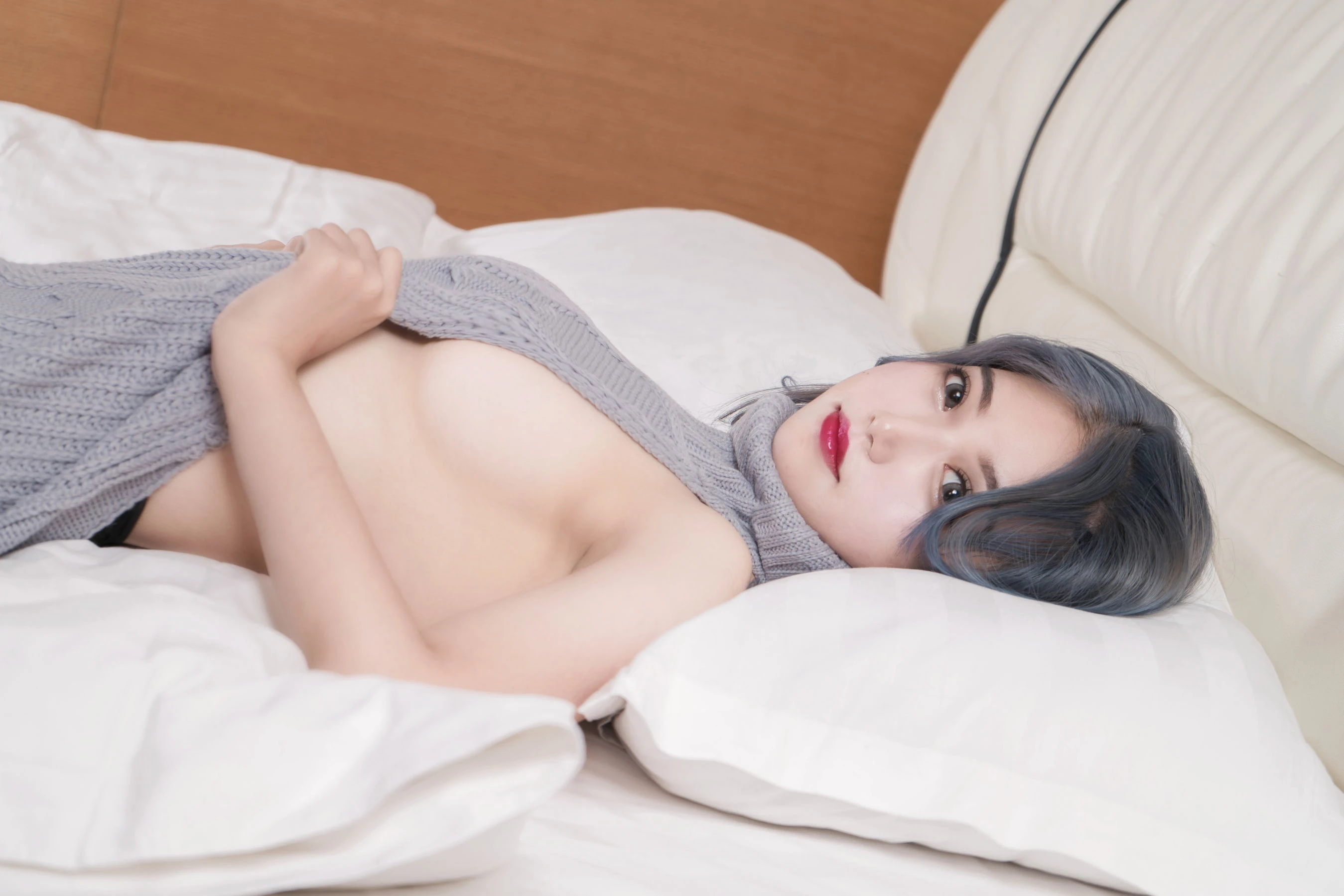 eloise软软 – 毛衣少女插图6