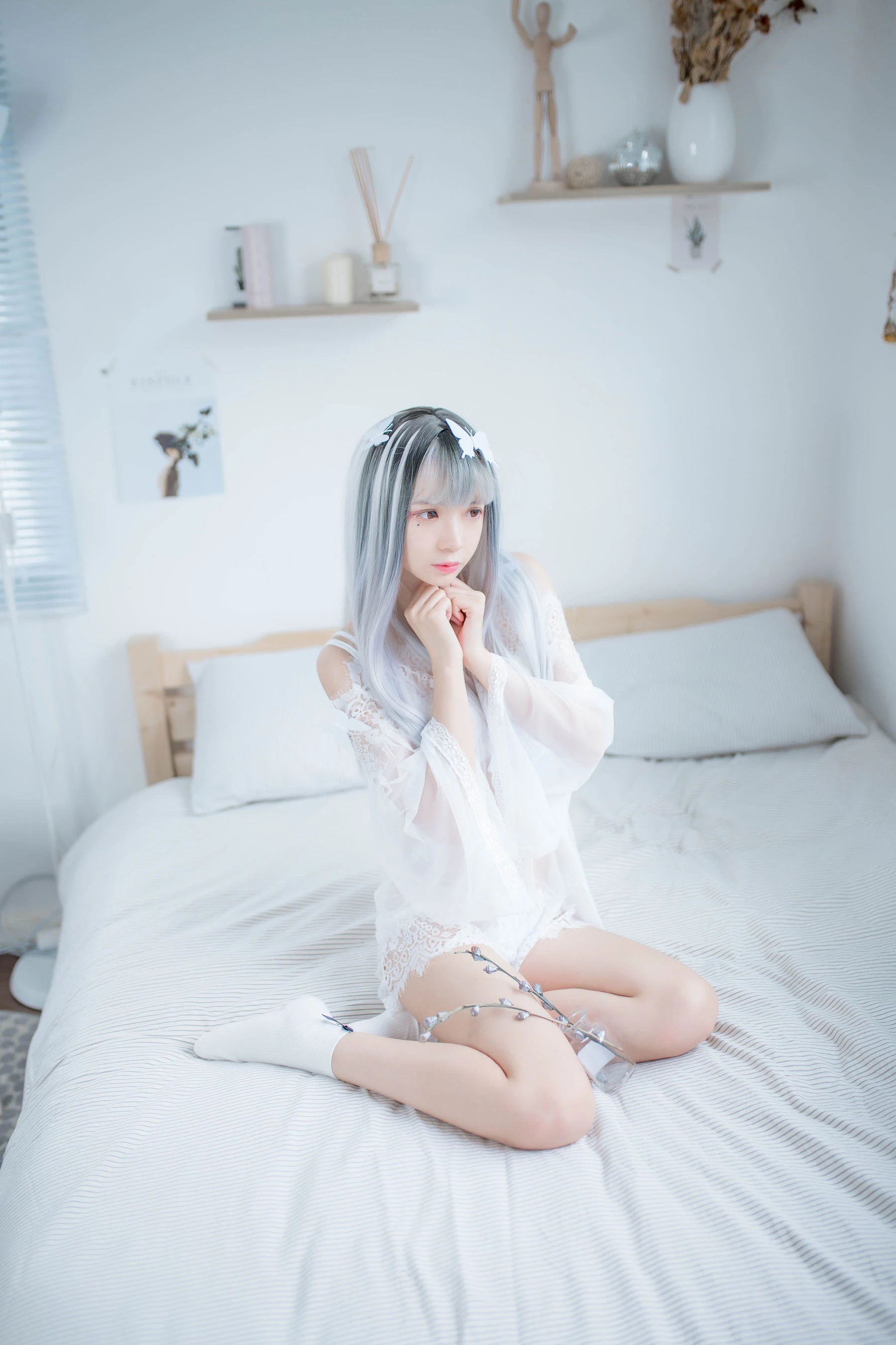 疯猫ss – 透明白纱插图6