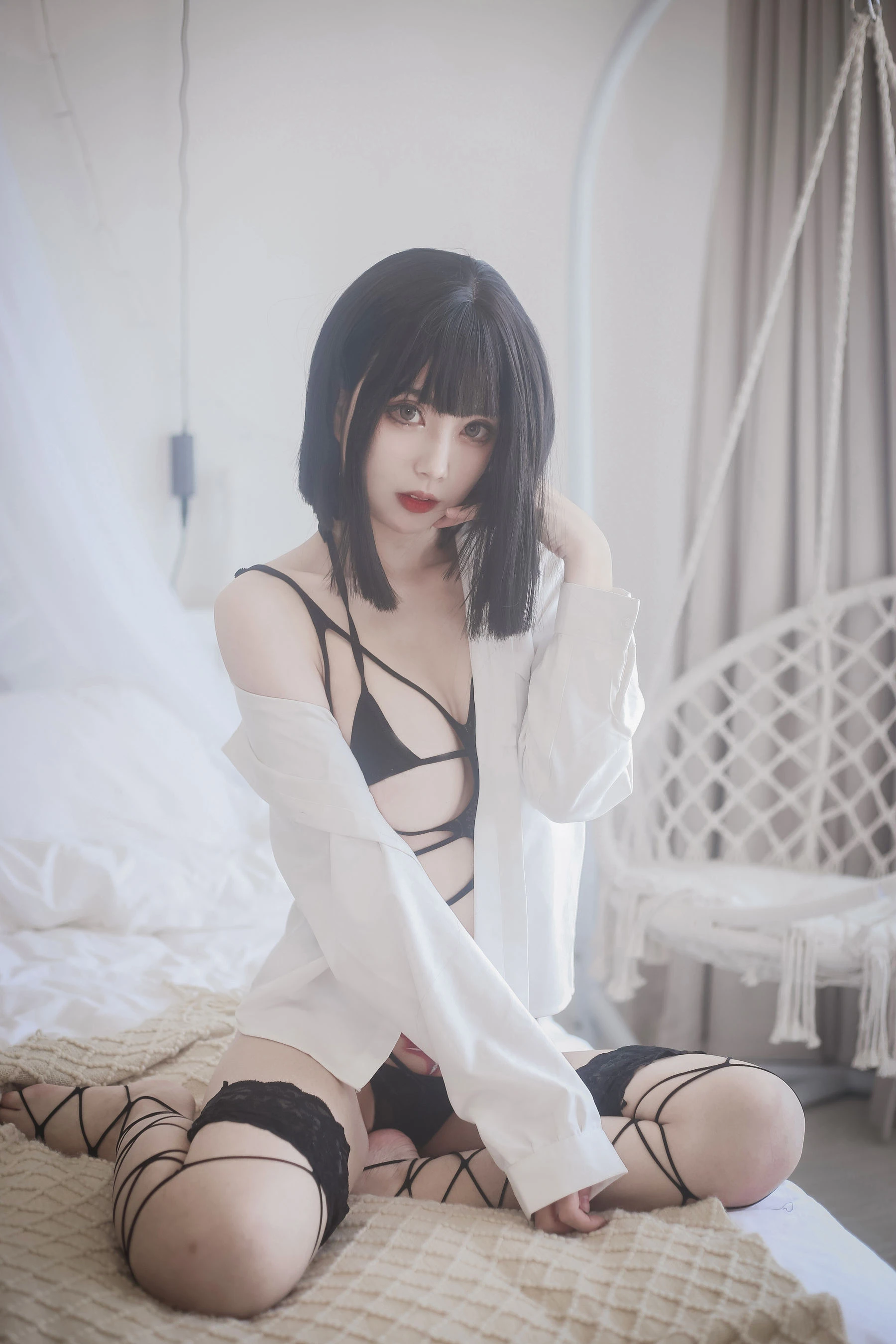 动漫博主清颜真德秀 – 黑色 [31P]插图4