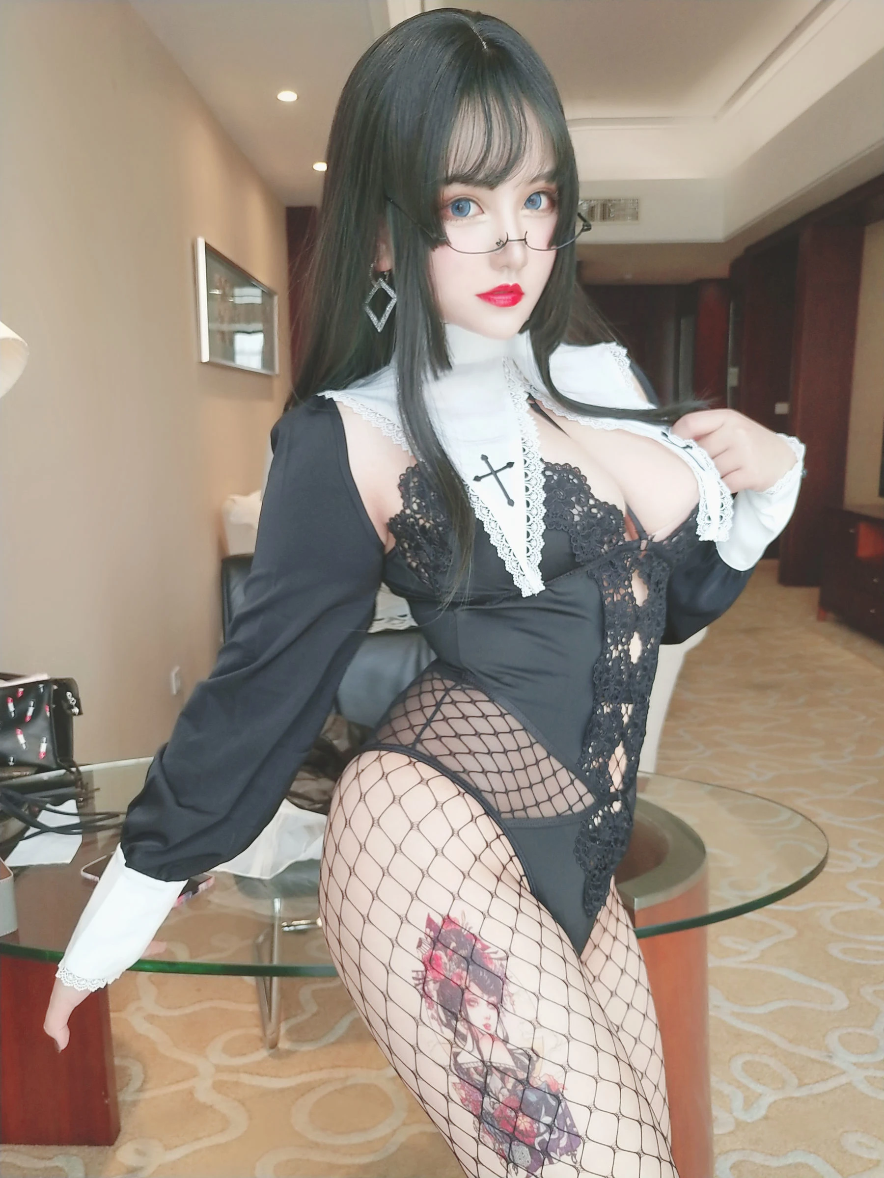 夏鸽鸽不想起床 修女插图1