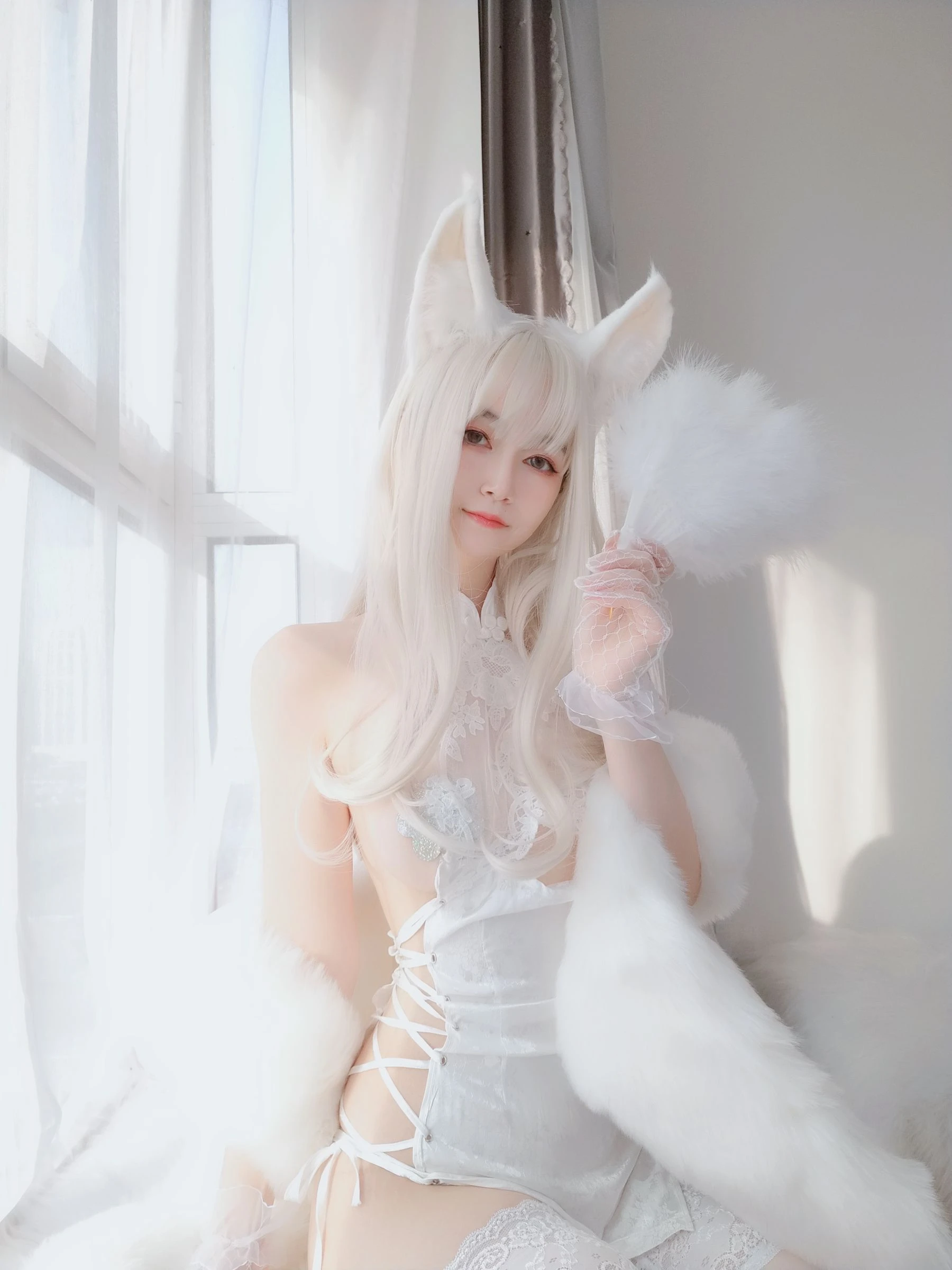 Coser小姐姐白银 – 白兔插图1
