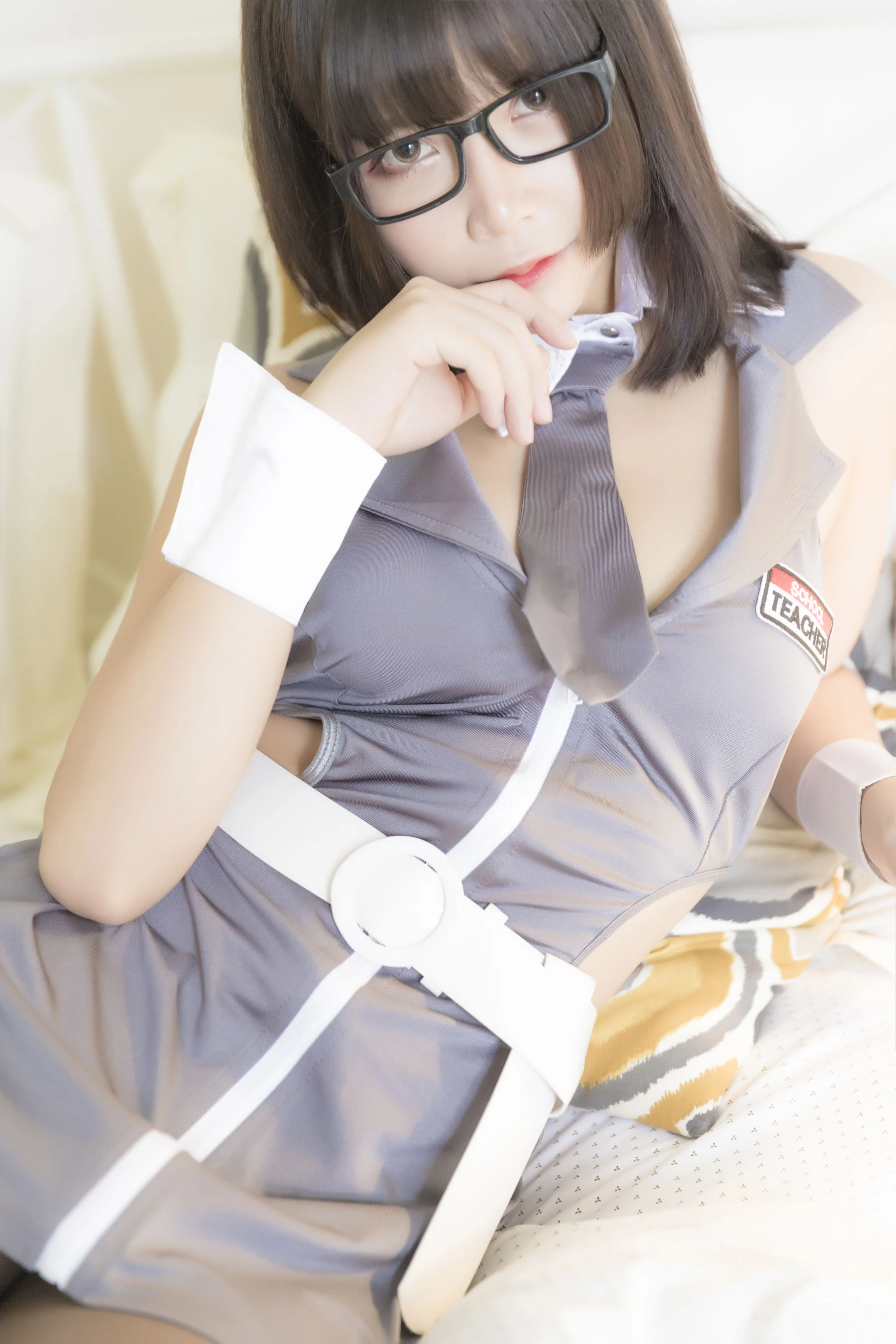 二次元妹子抱走莫子aa 黑丝制服插图8