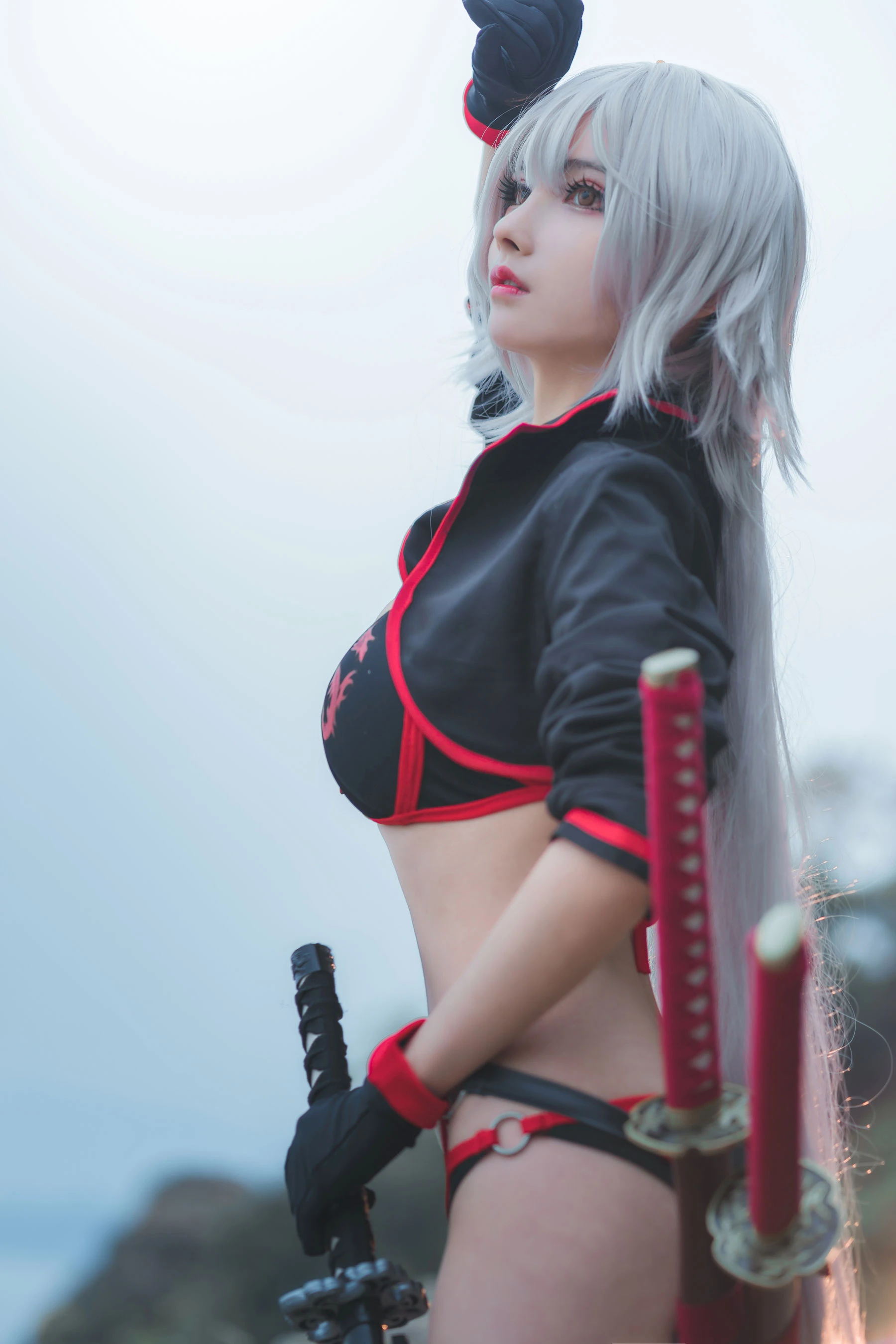 COS福利rioko凉凉子 泳装黑贞 [8P]插图3