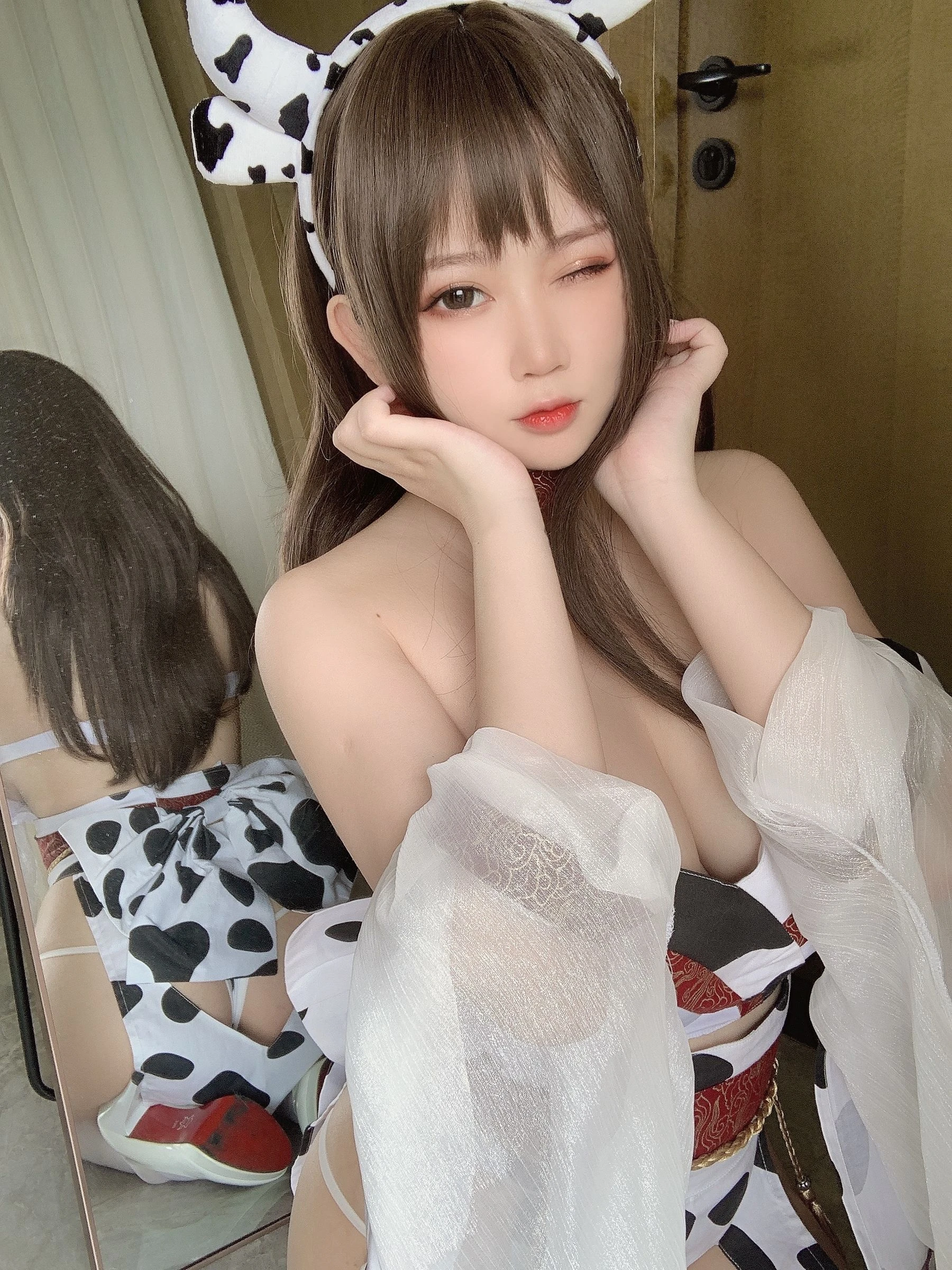 蜜桃少女是依酱呀 – 牛牛和服插图8