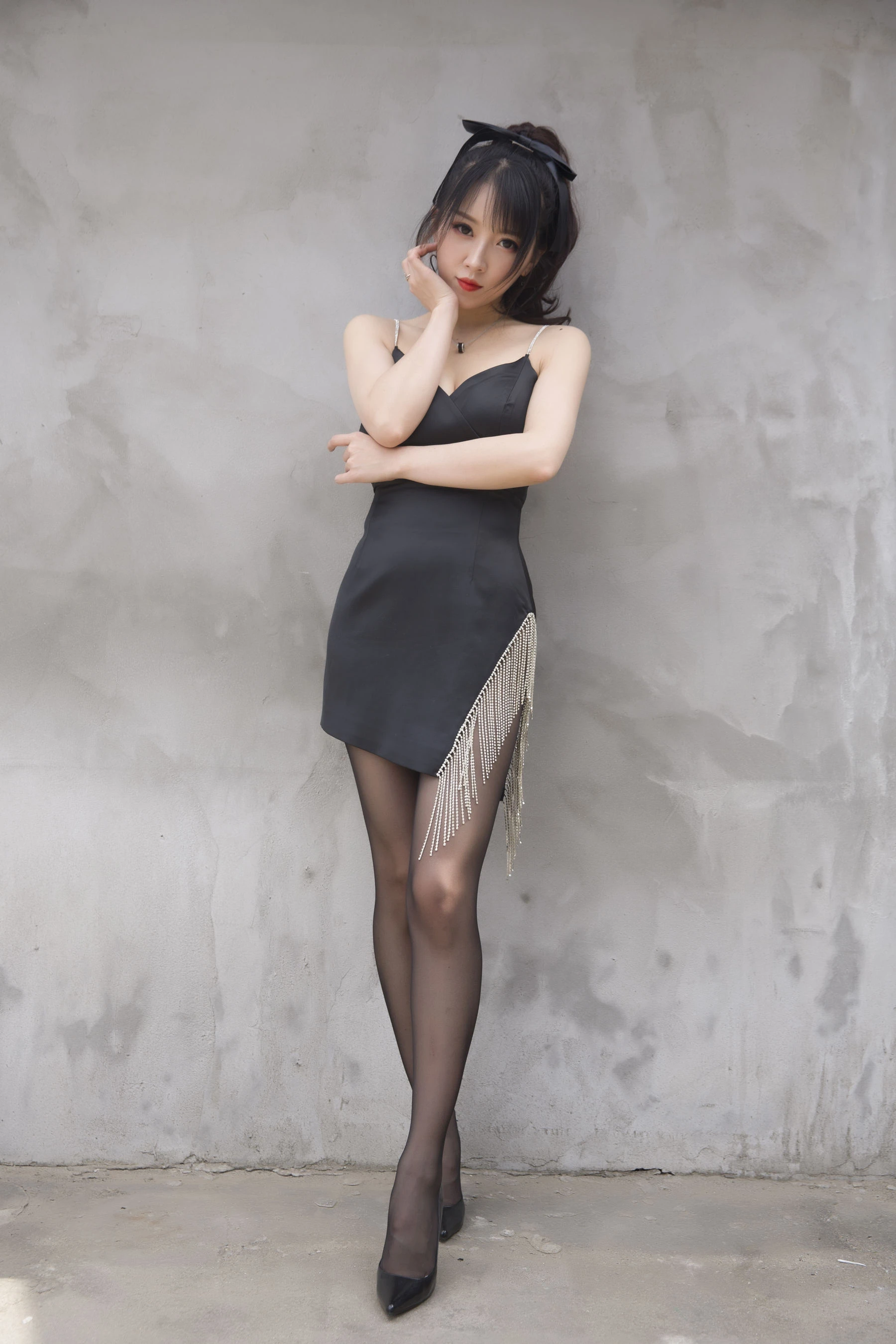斗鱼主播小女巫露娜 – 黑色流苏插图8