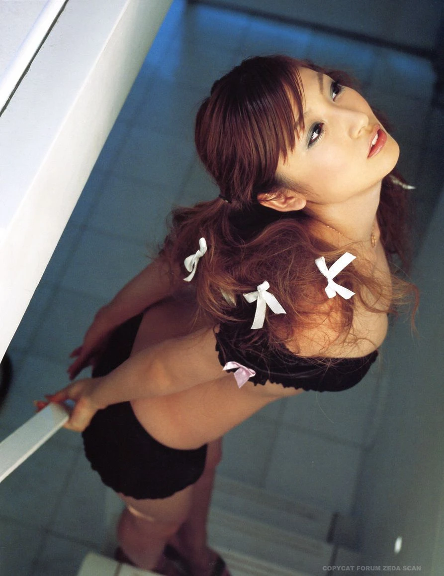 Yoko Kumada 熊田曜子《Dress Up Doll 》插图4