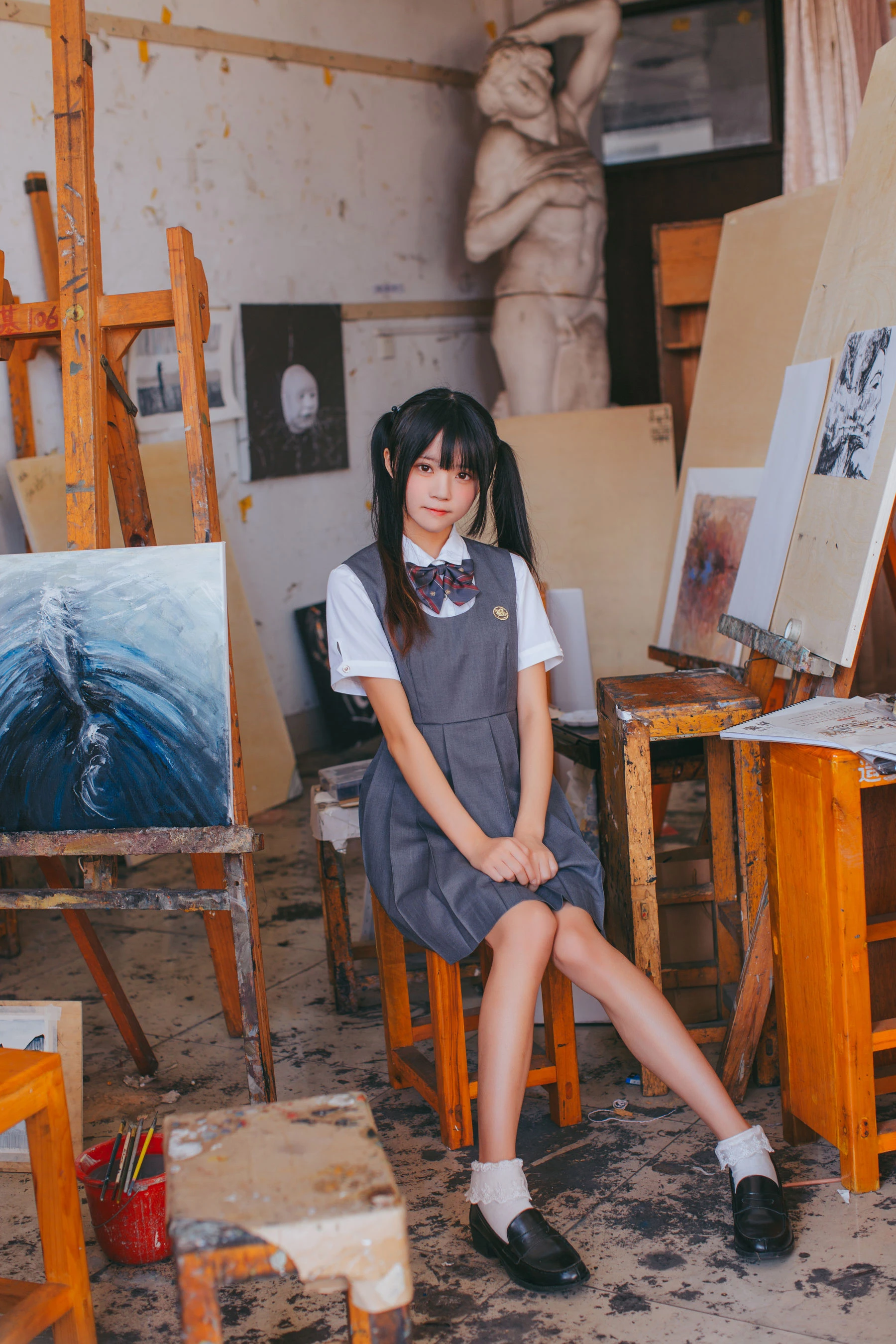 桜桃喵《画室少女》插图3