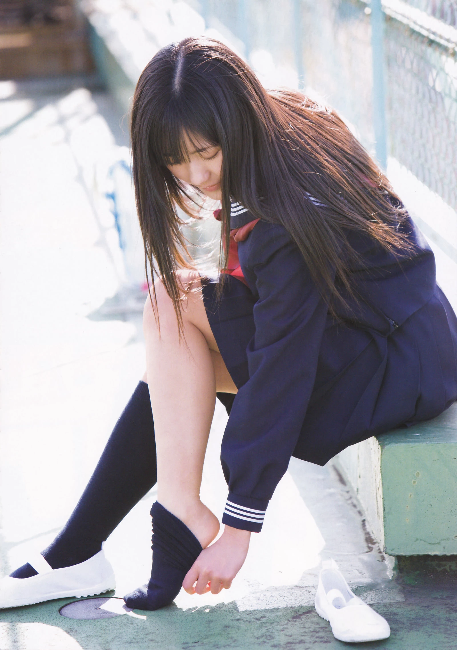 渡邊麻友『1st写真集 まゆゆ』 渡边达生插图7