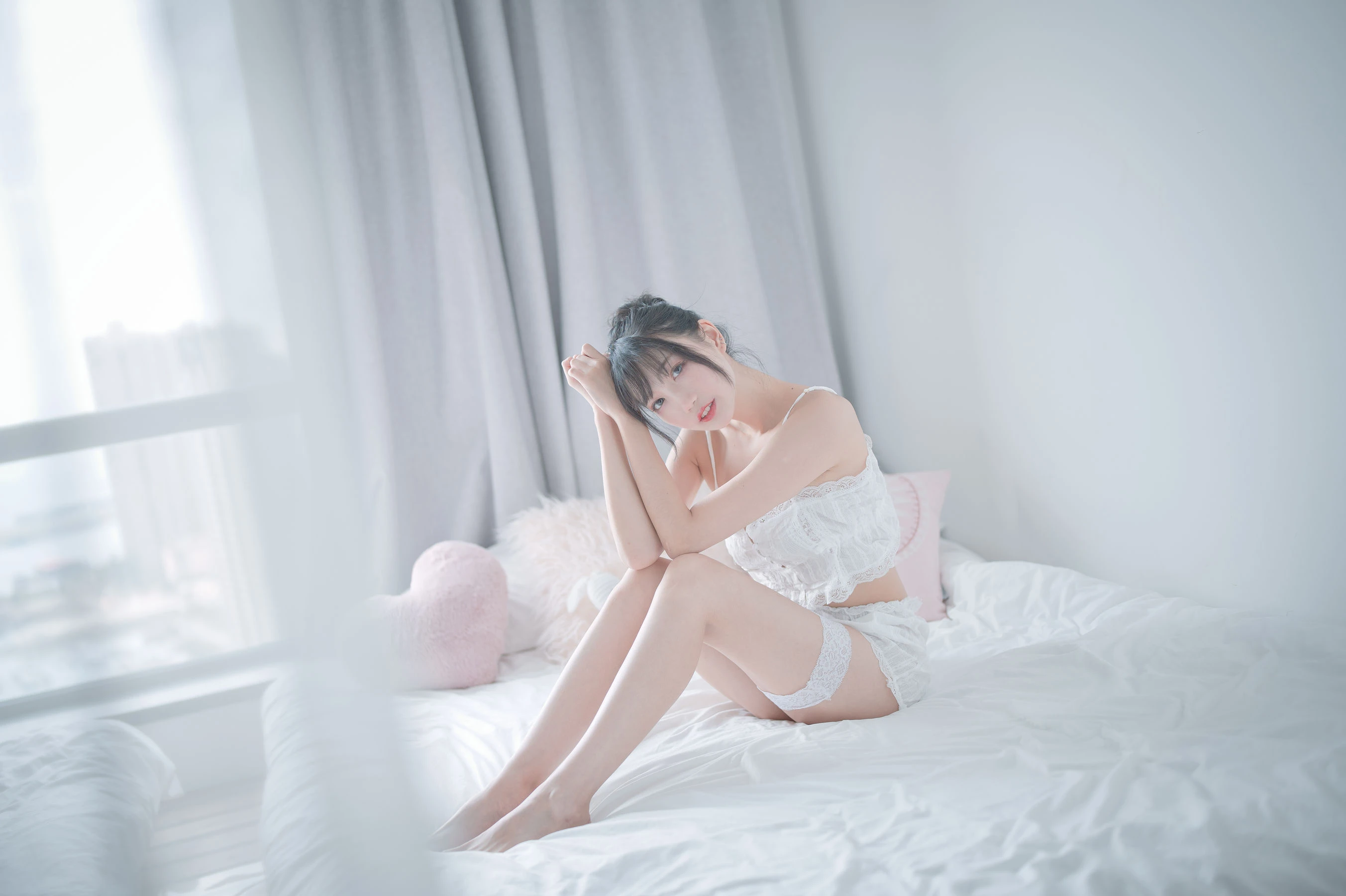 周叽是可爱兔兔 – 白色睡衣插图7